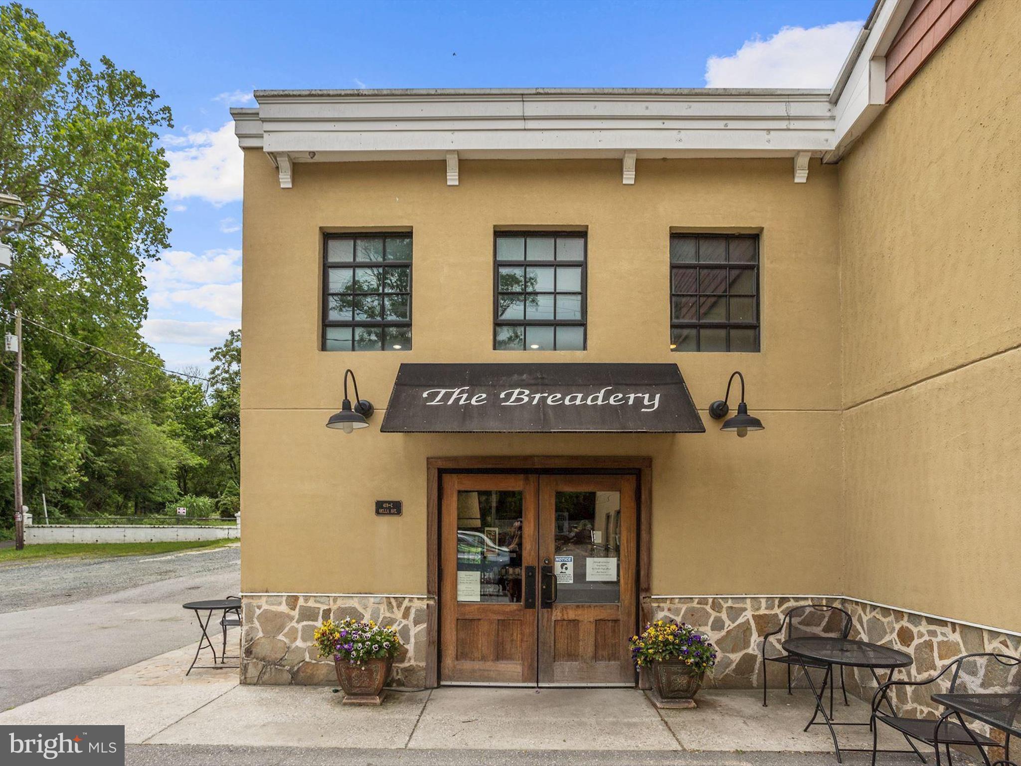 TOWNHOMES OF TIMBERLAND - Residential