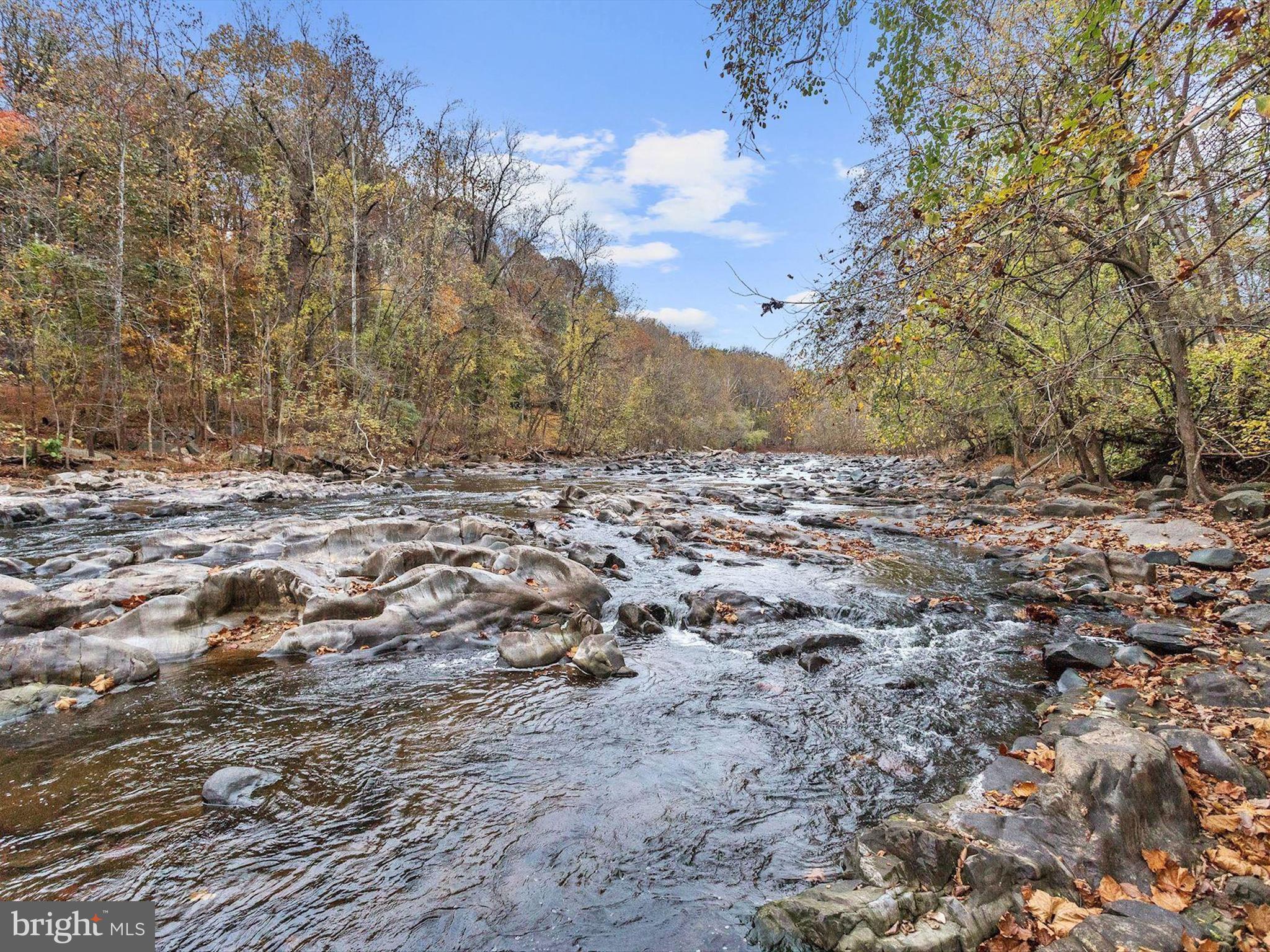 TOWNHOMES OF TIMBERLAND - Residential