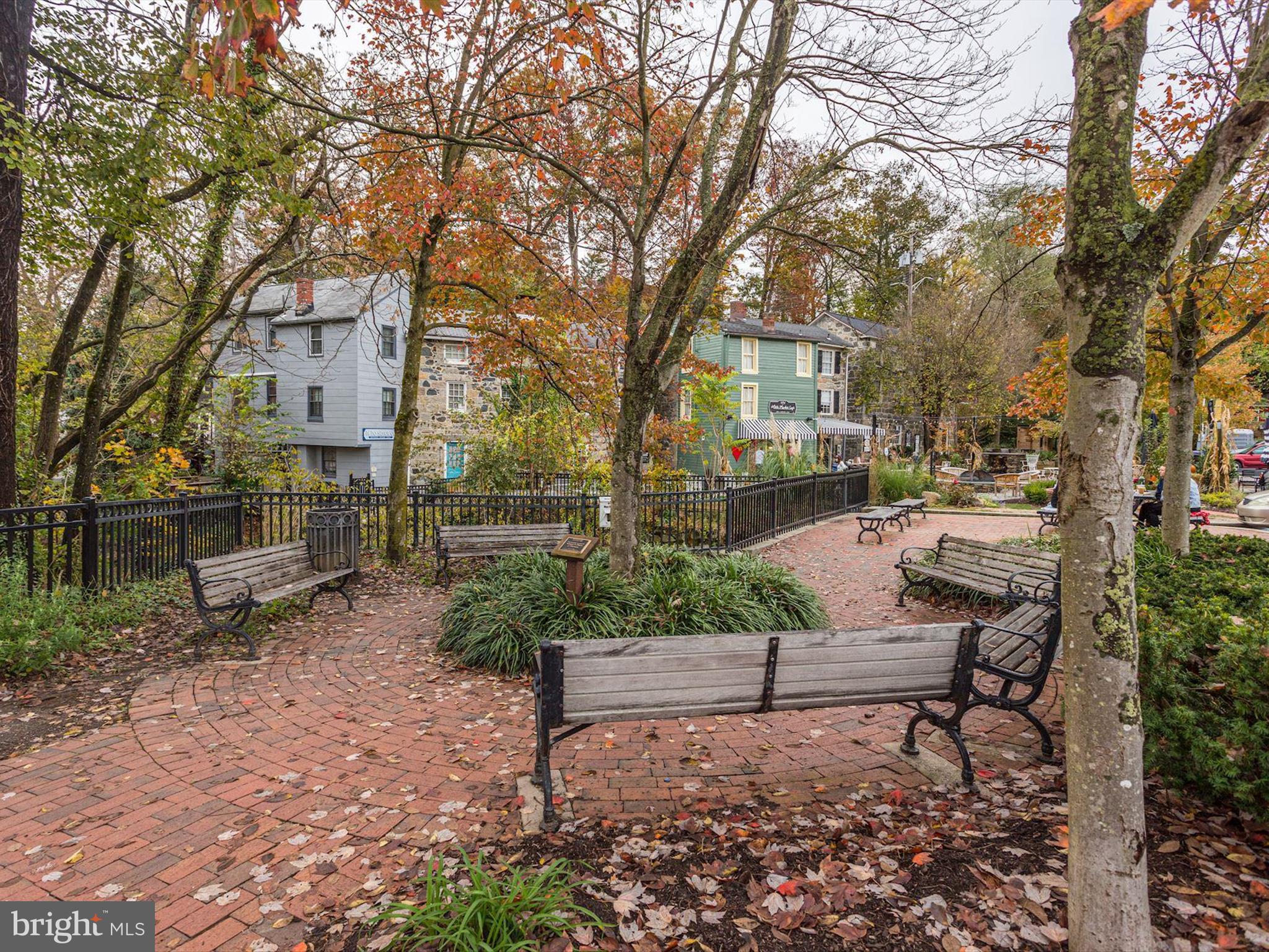 TOWNHOMES OF TIMBERLAND - Residential