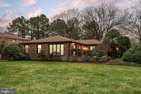 1805 COUNTRY CLUB DRIVE CHERRY HILL NJ 08003