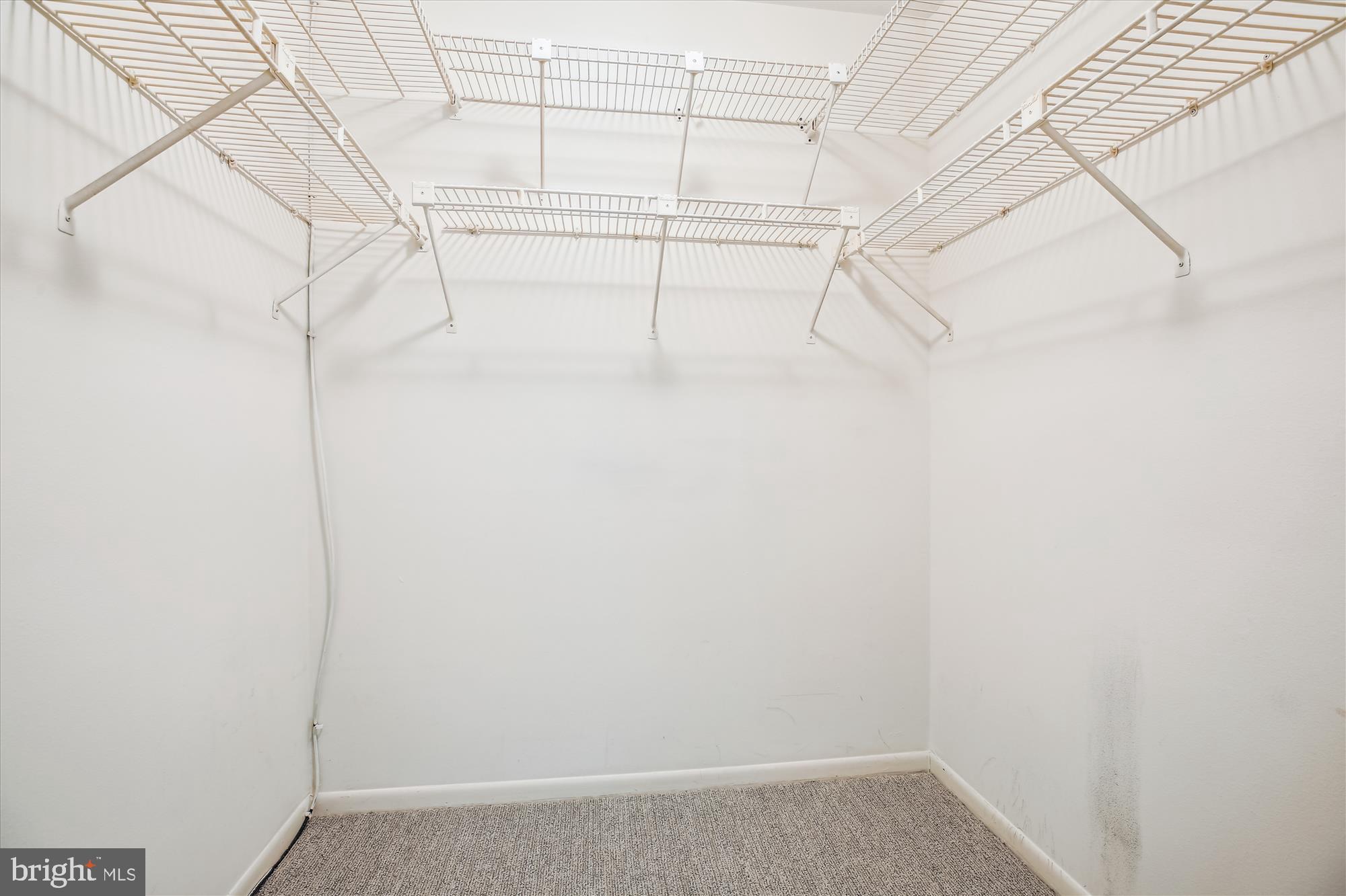 LEISURE WORLD - Residential Lease