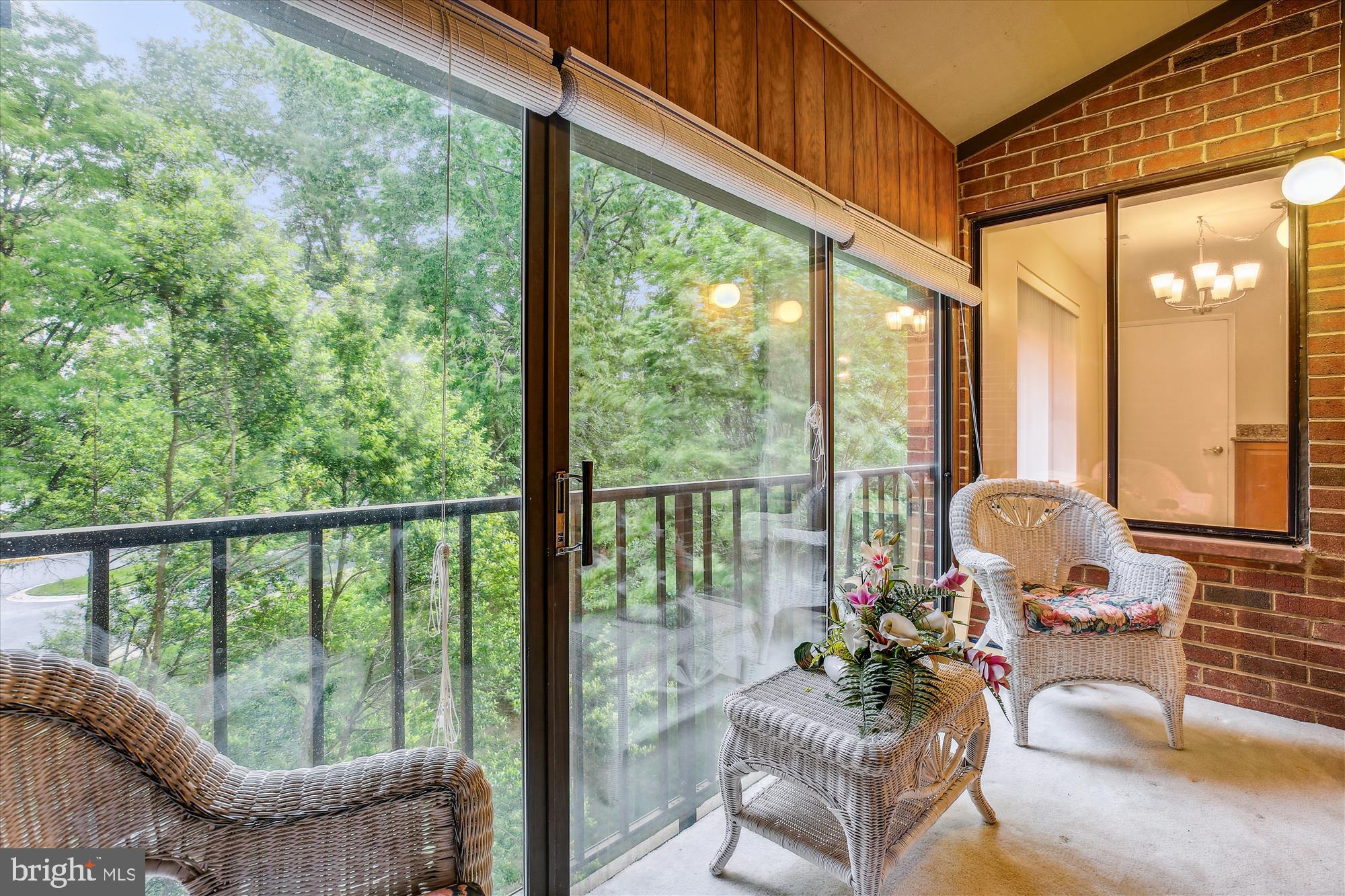 LEISURE WORLD - Residential Lease