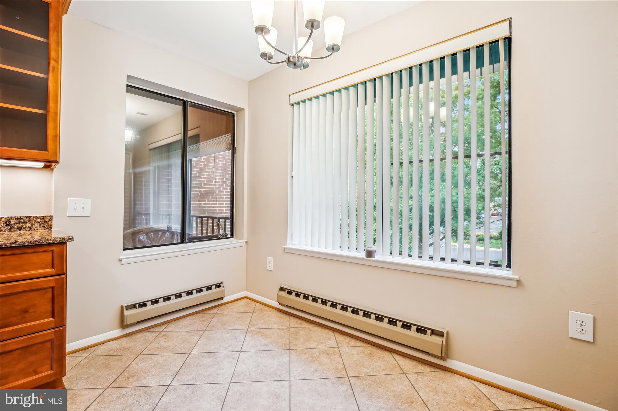 LEISURE WORLD - Residential Lease