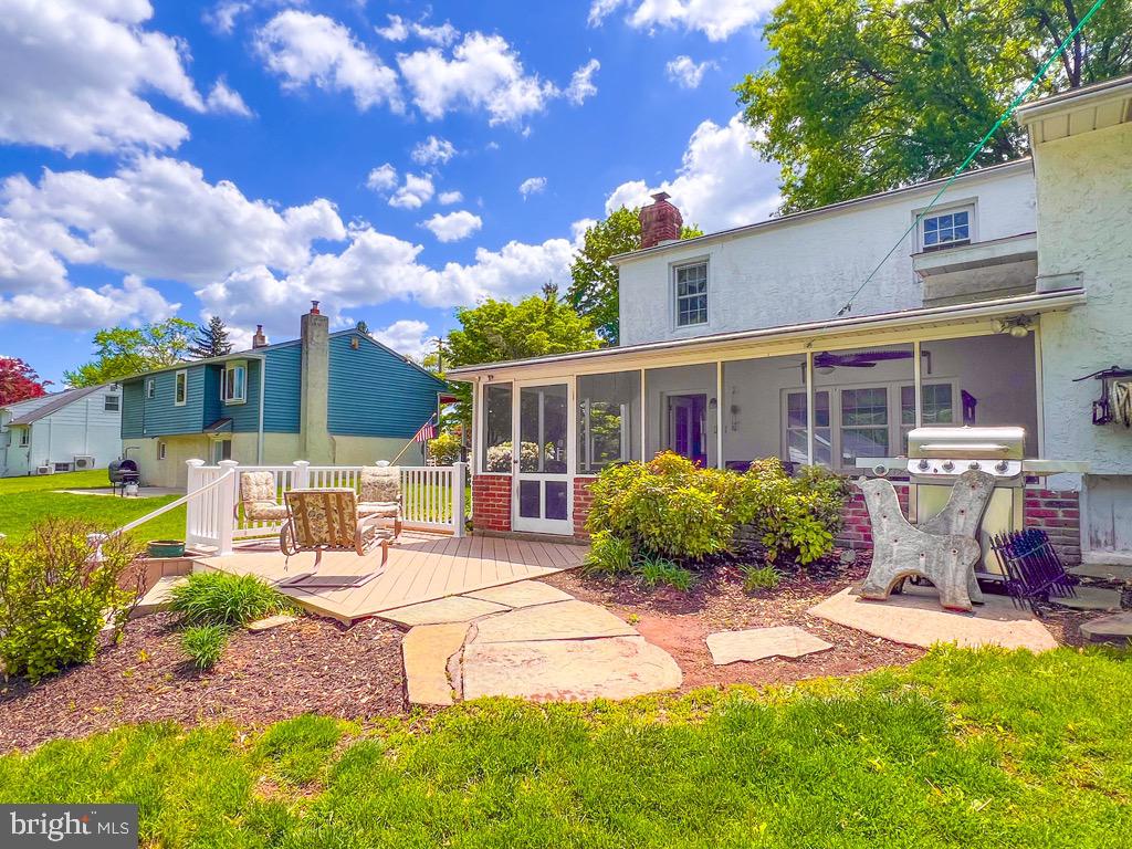 HOLLAND PARK - Residential