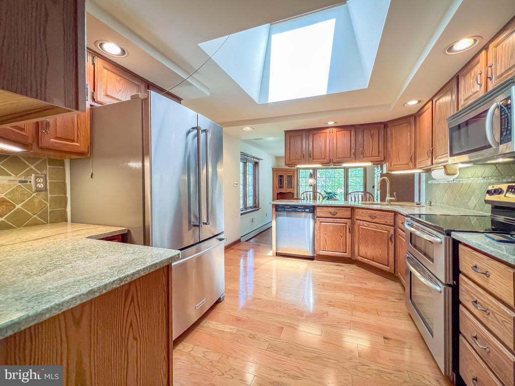 HOLLAND PARK - Residential