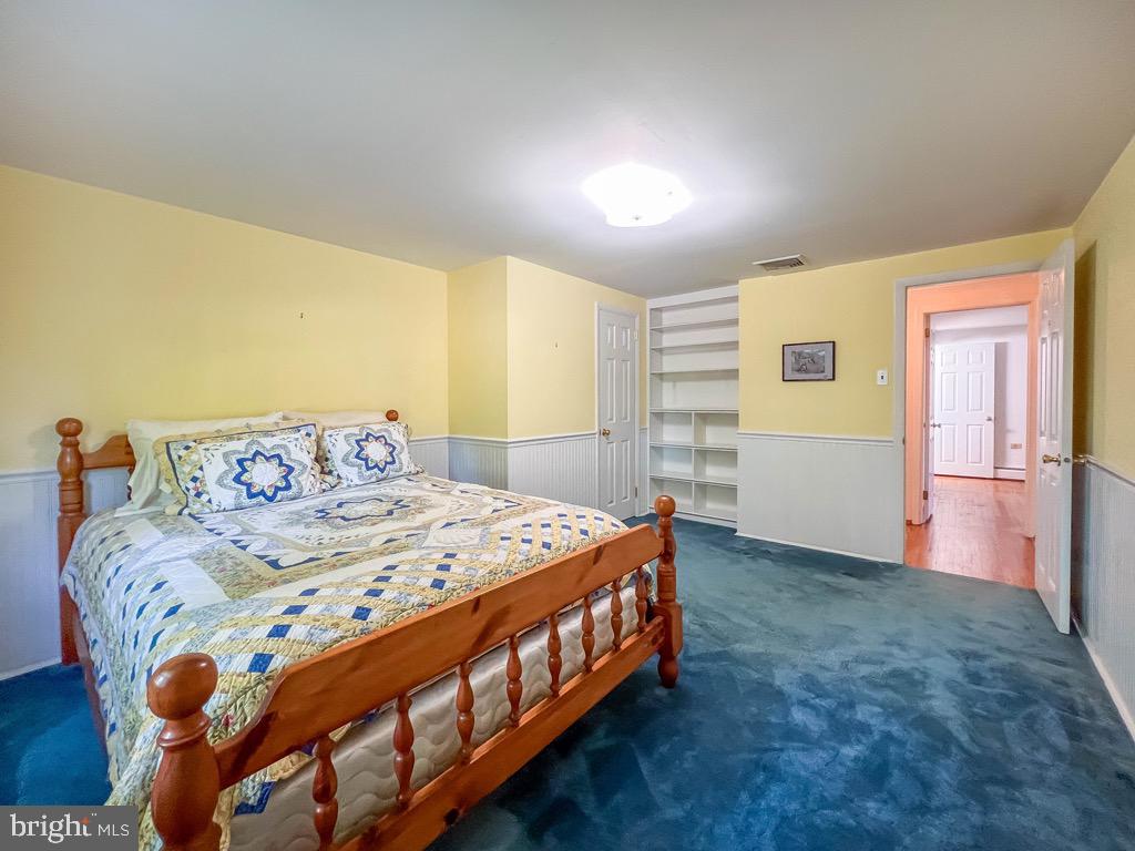 HOLLAND PARK - Residential