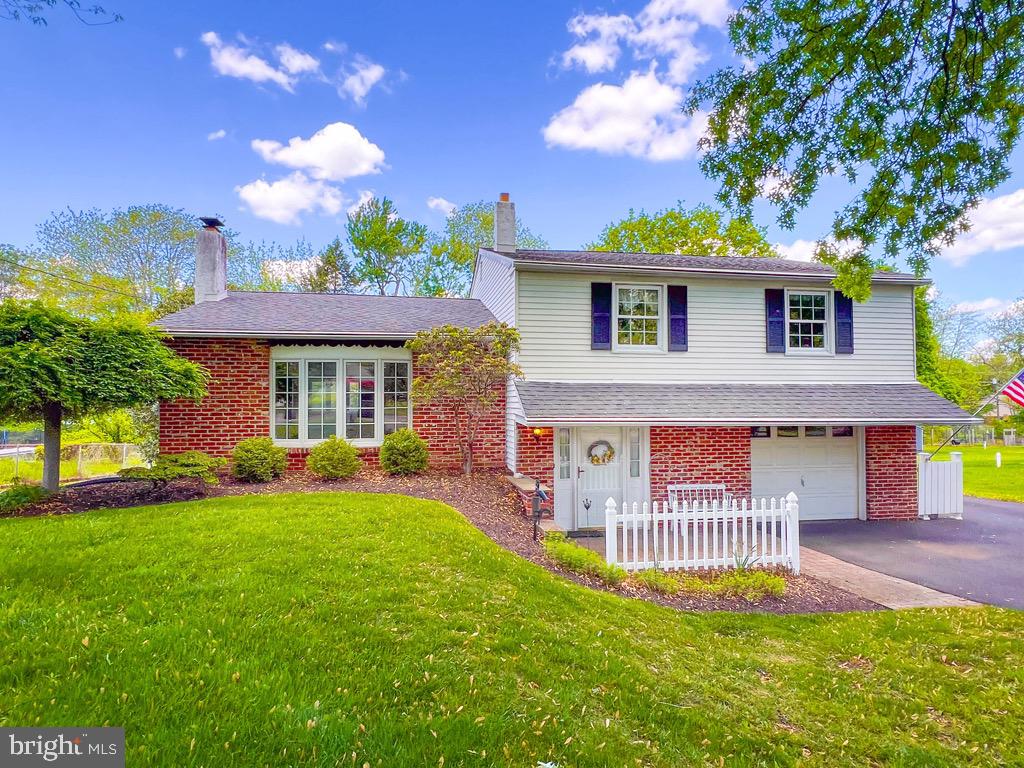 HOLLAND PARK - Residential