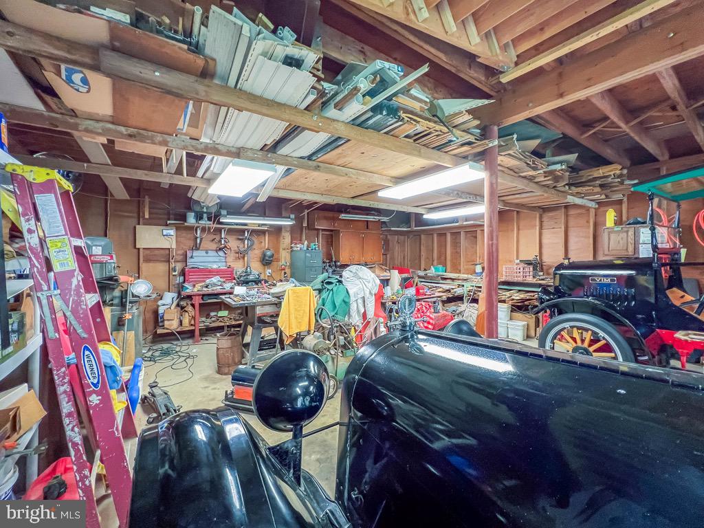 HOLLAND PARK - Residential