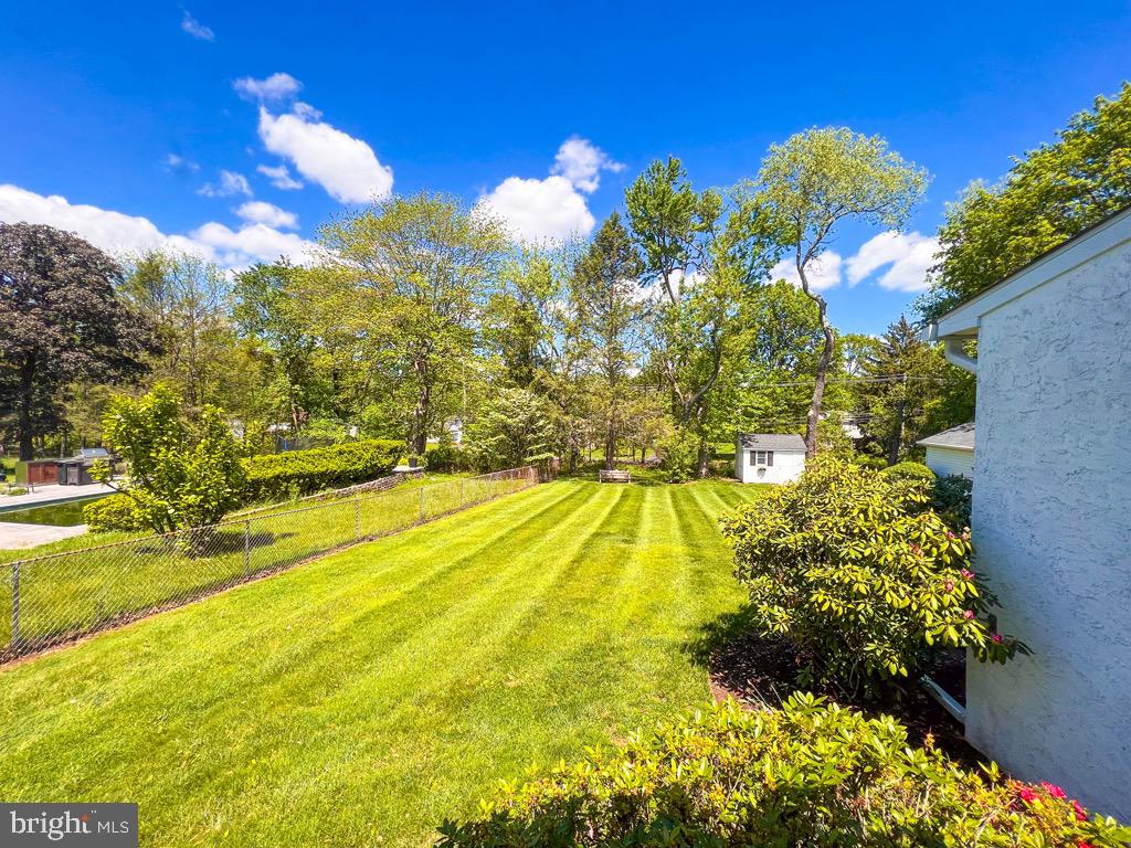 HOLLAND PARK - Residential