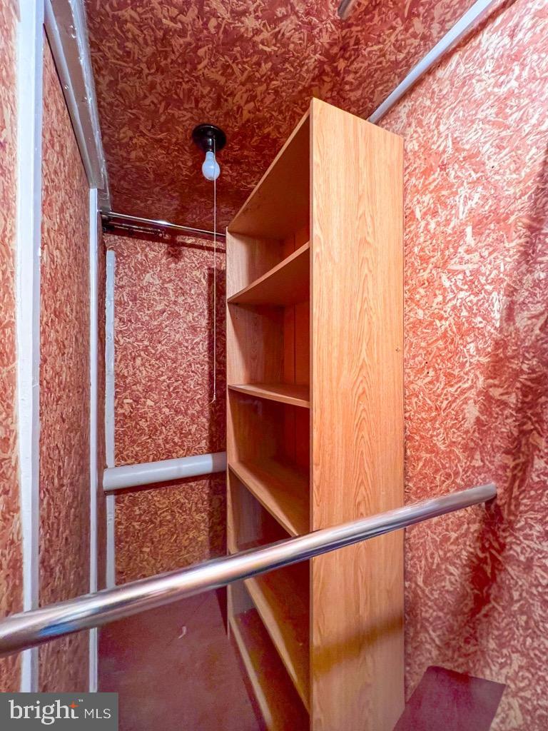 HOLLAND PARK - Residential