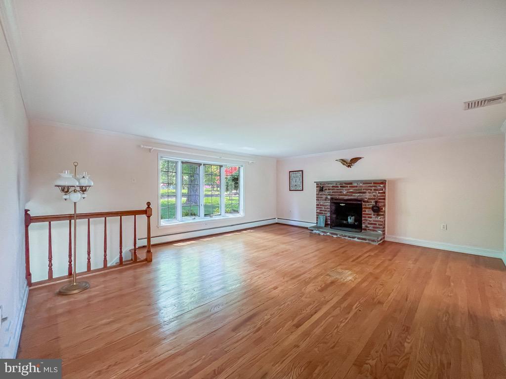 HOLLAND PARK - Residential