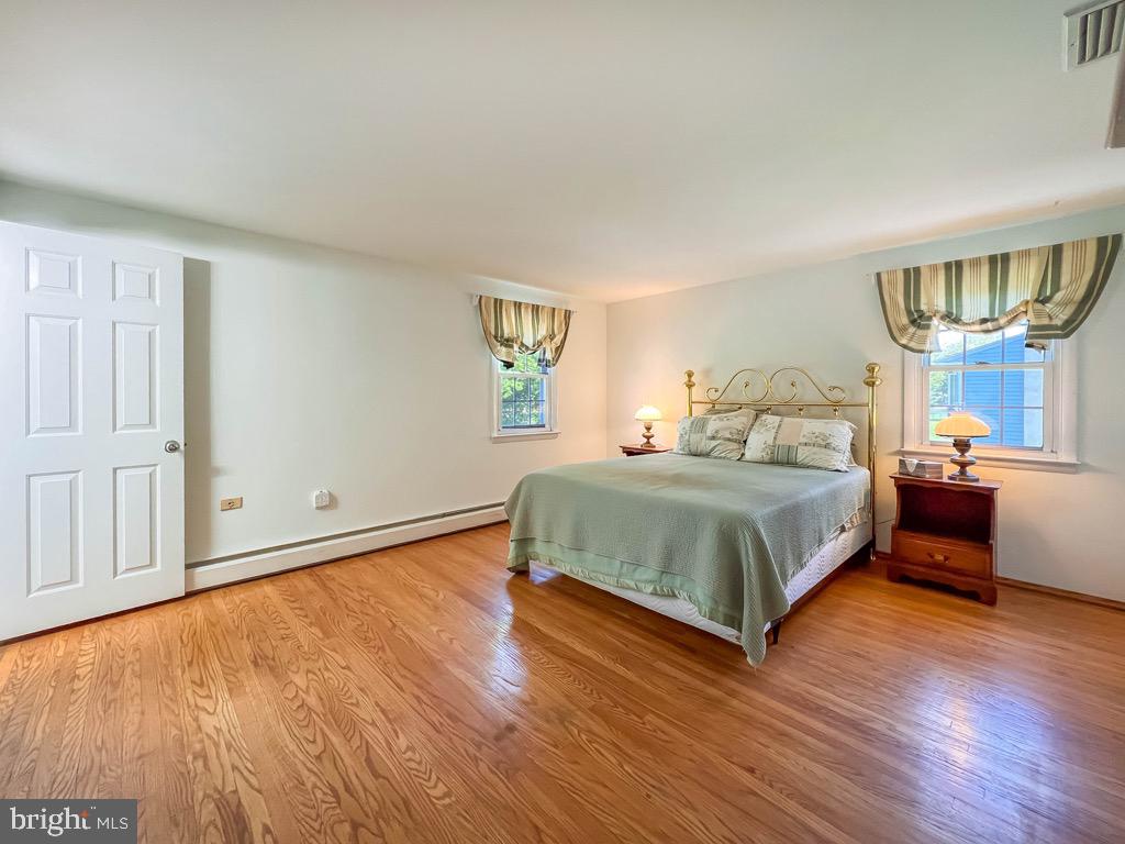 HOLLAND PARK - Residential