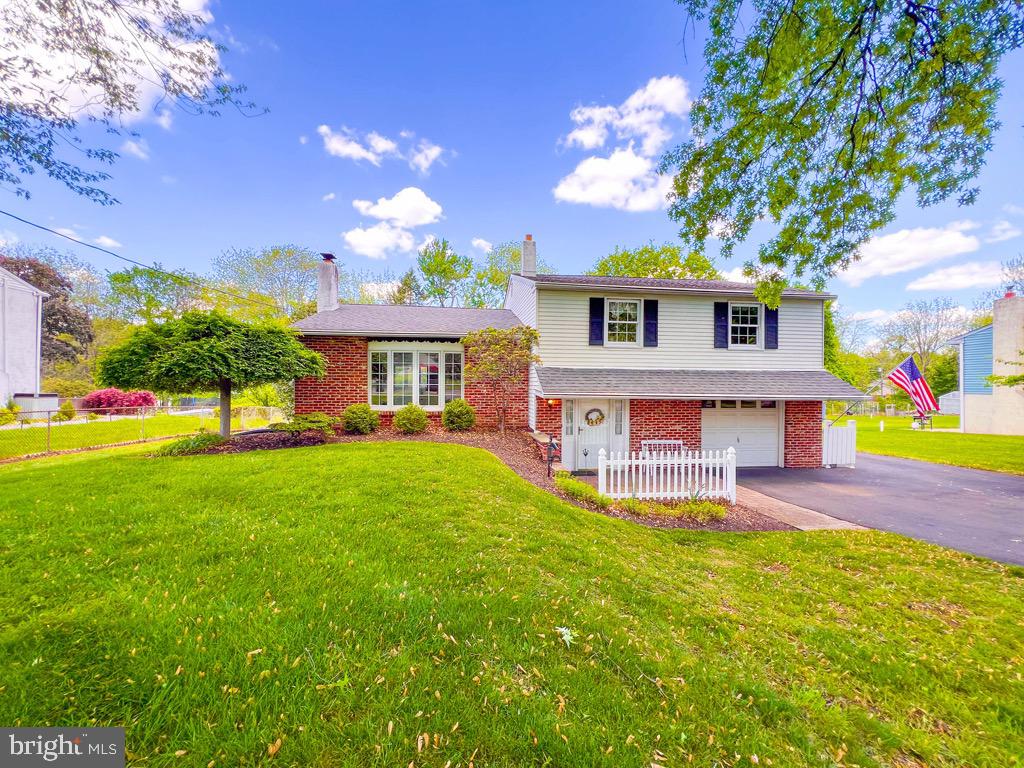 HOLLAND PARK - Residential