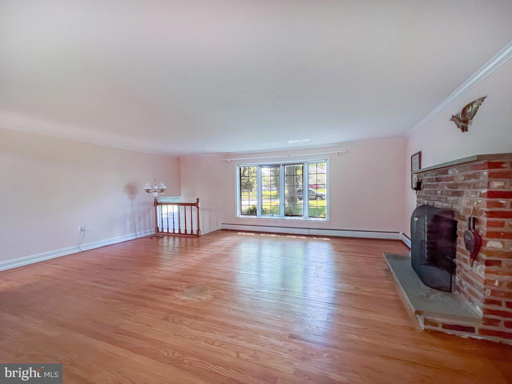 HOLLAND PARK - Residential