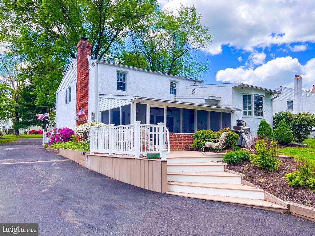 HOLLAND PARK - Residential