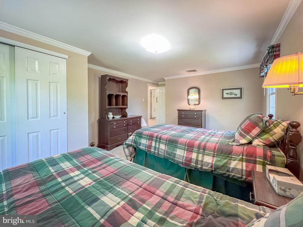 HOLLAND PARK - Residential