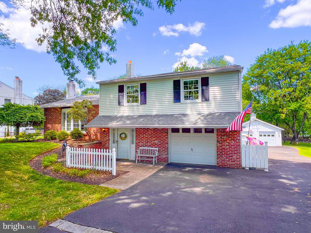 HOLLAND PARK - Residential