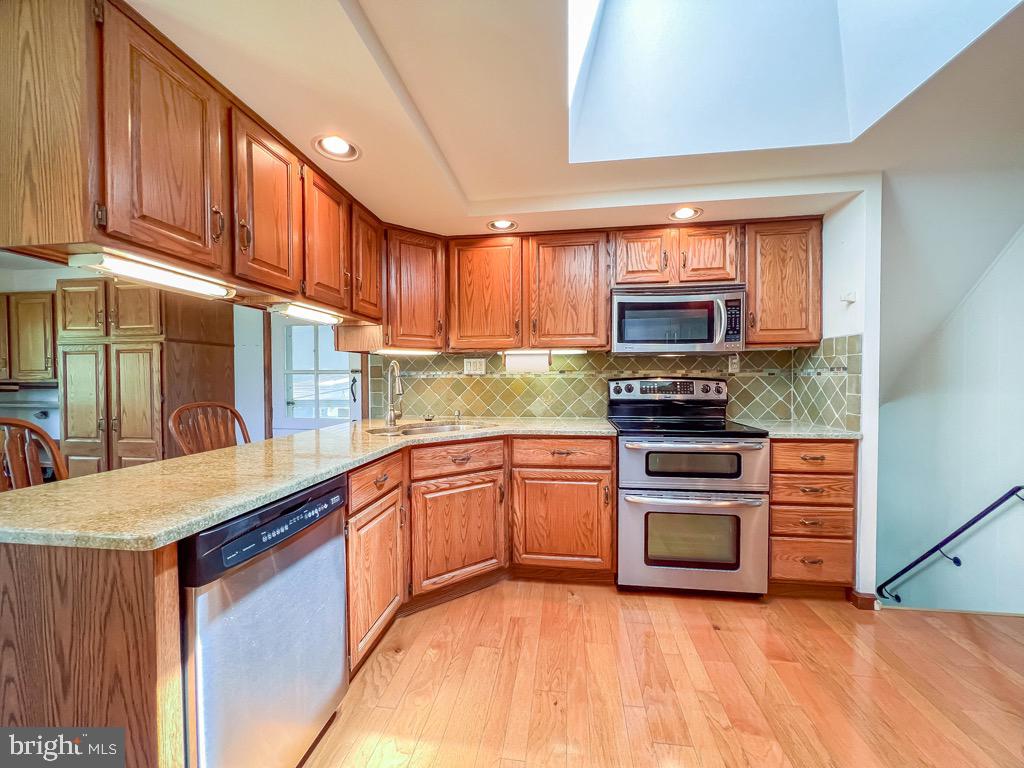 HOLLAND PARK - Residential