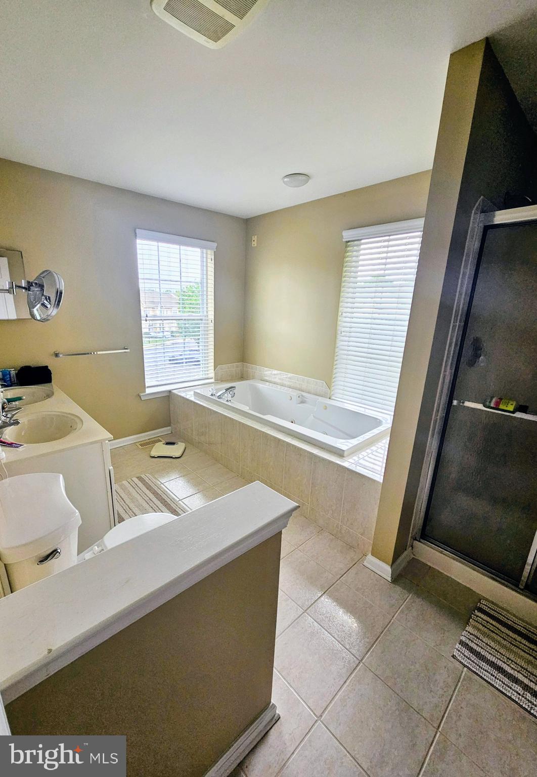 HAMPTON GREEN - Residential