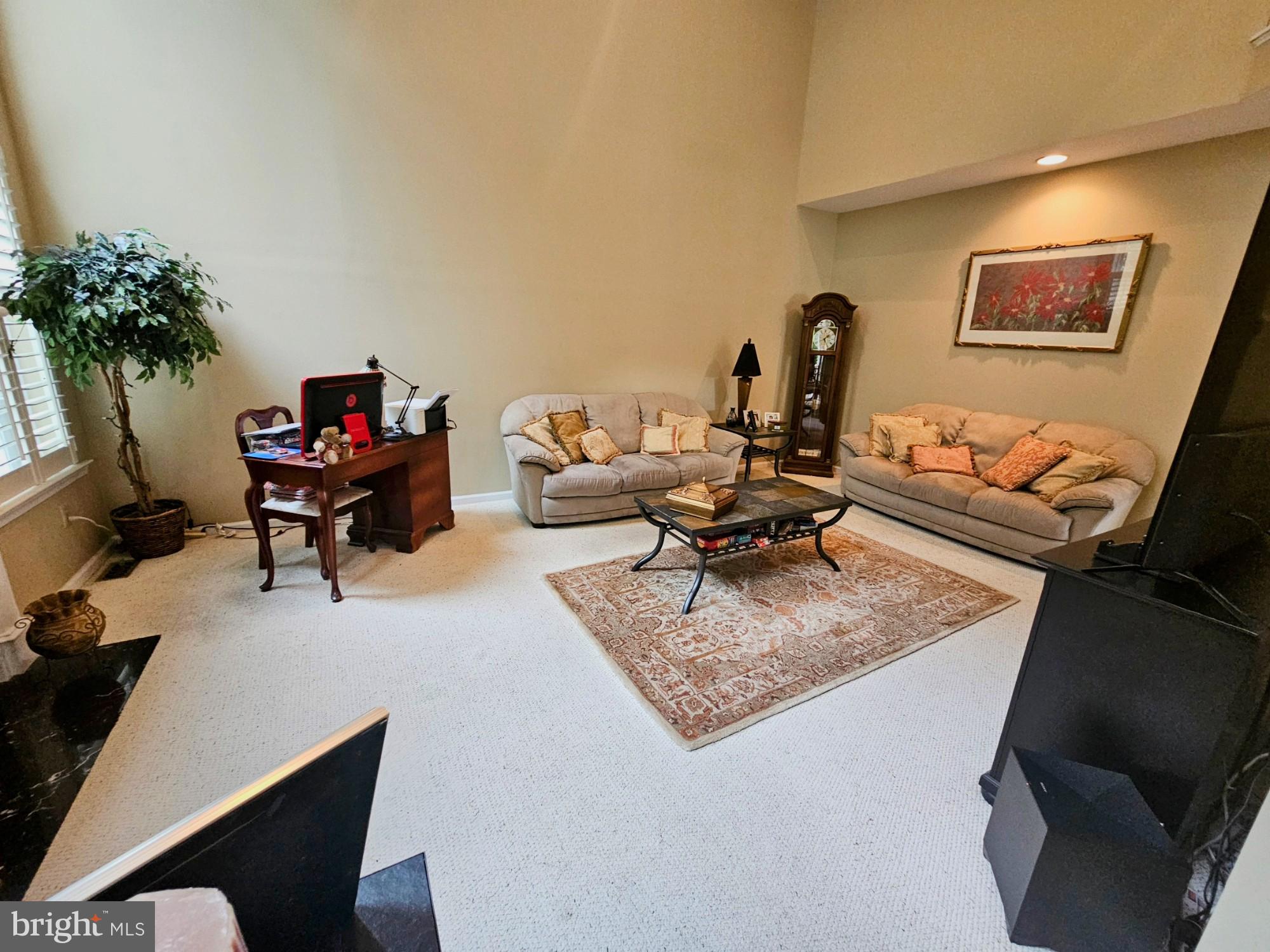 HAMPTON GREEN - Residential