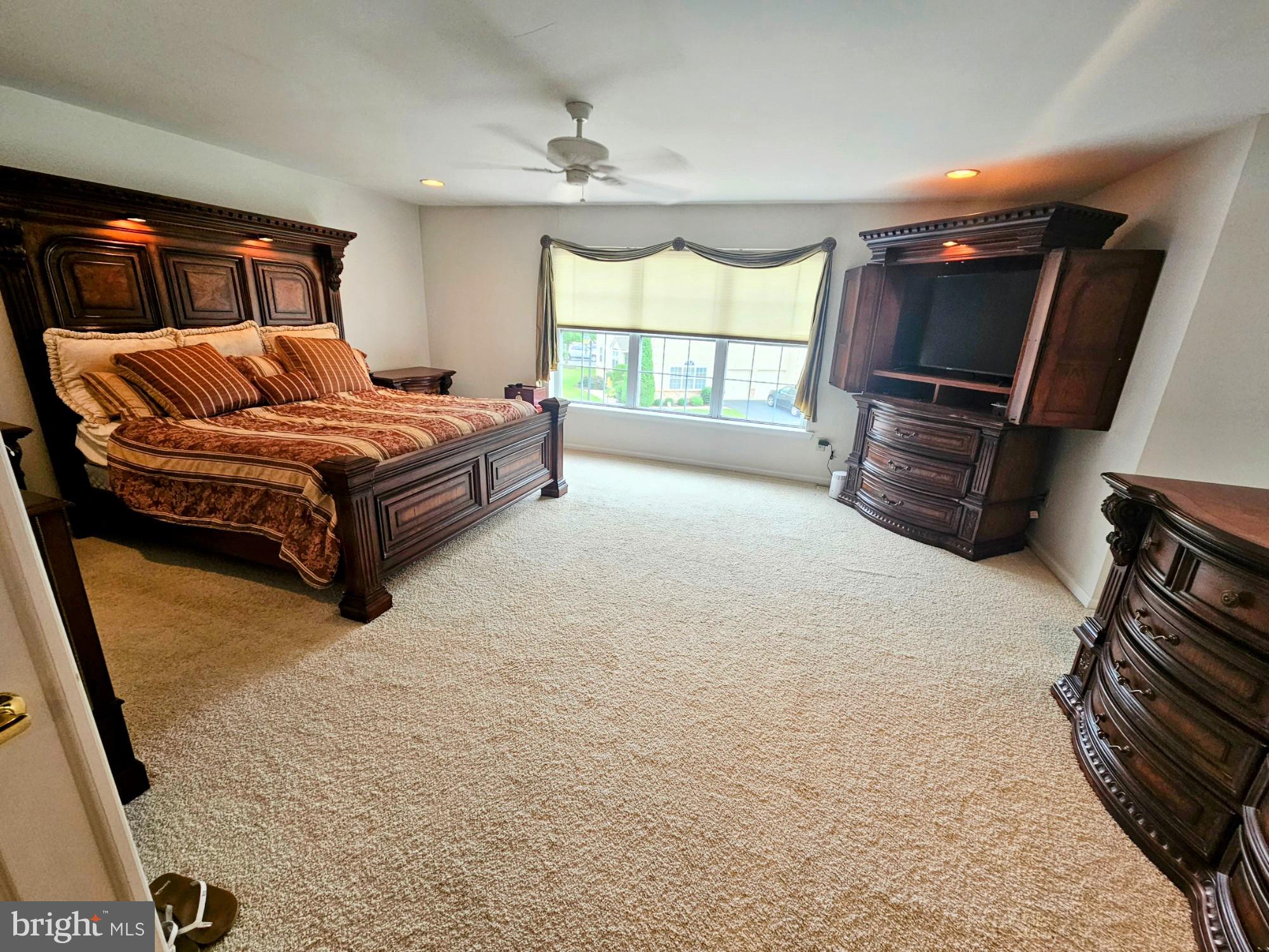 HAMPTON GREEN - Residential