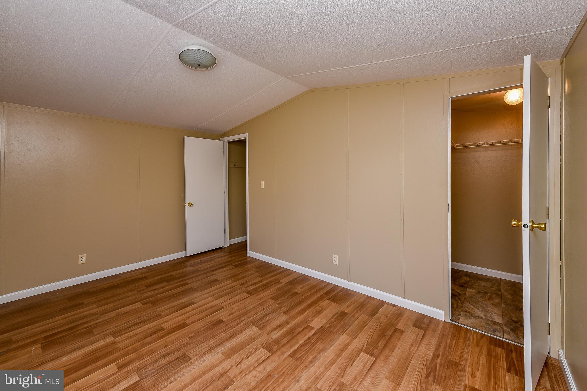 GOLLER HILLS - Residential