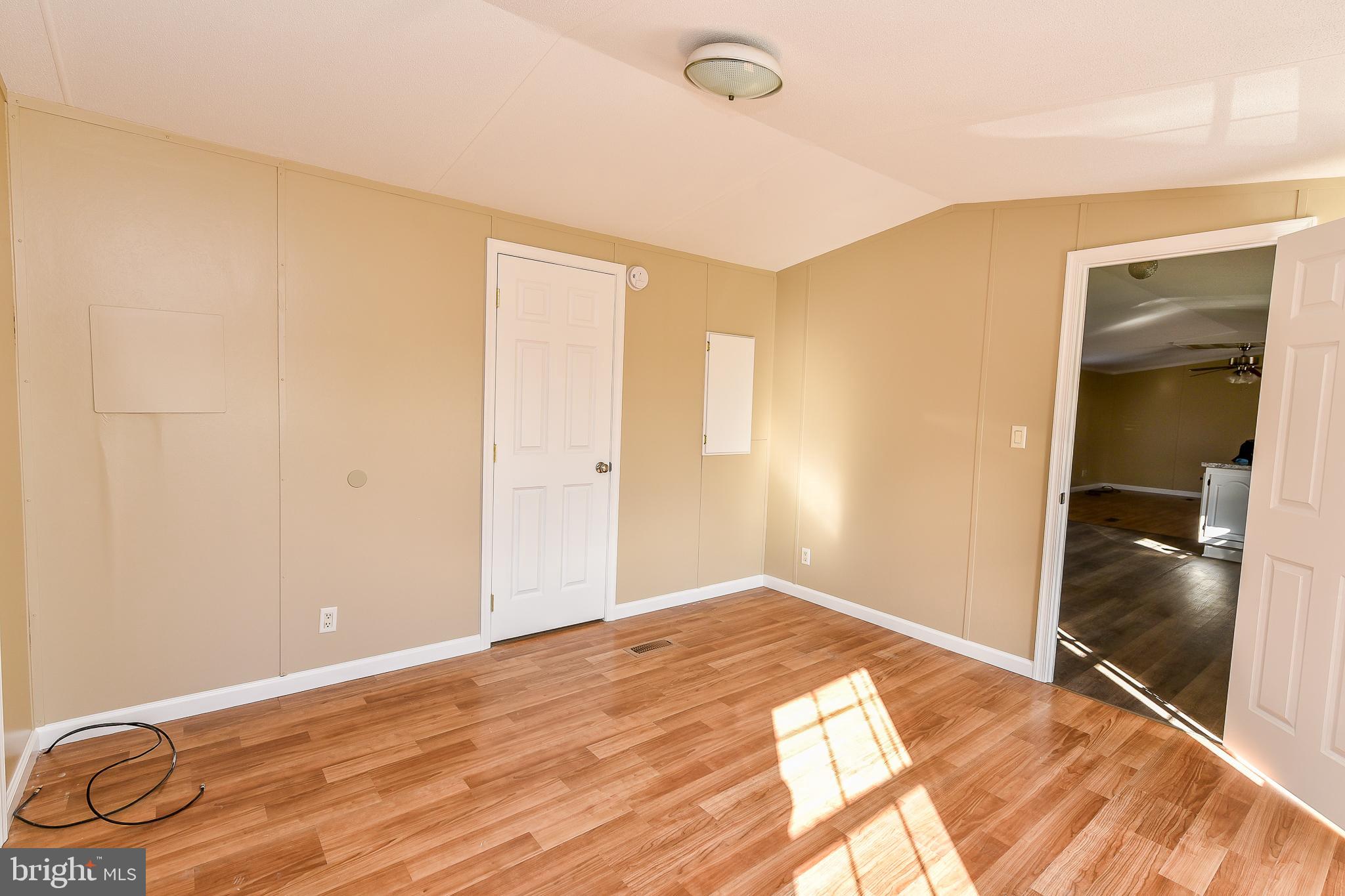 GOLLER HILLS - Residential