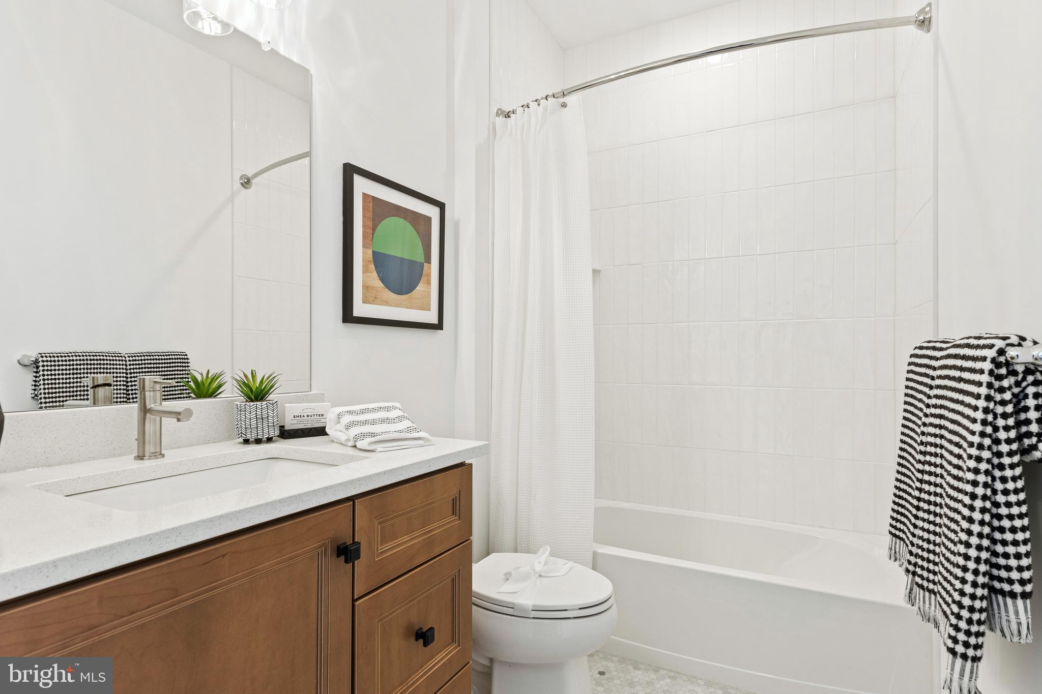 ESTATES AT STONECLIFF - Residential