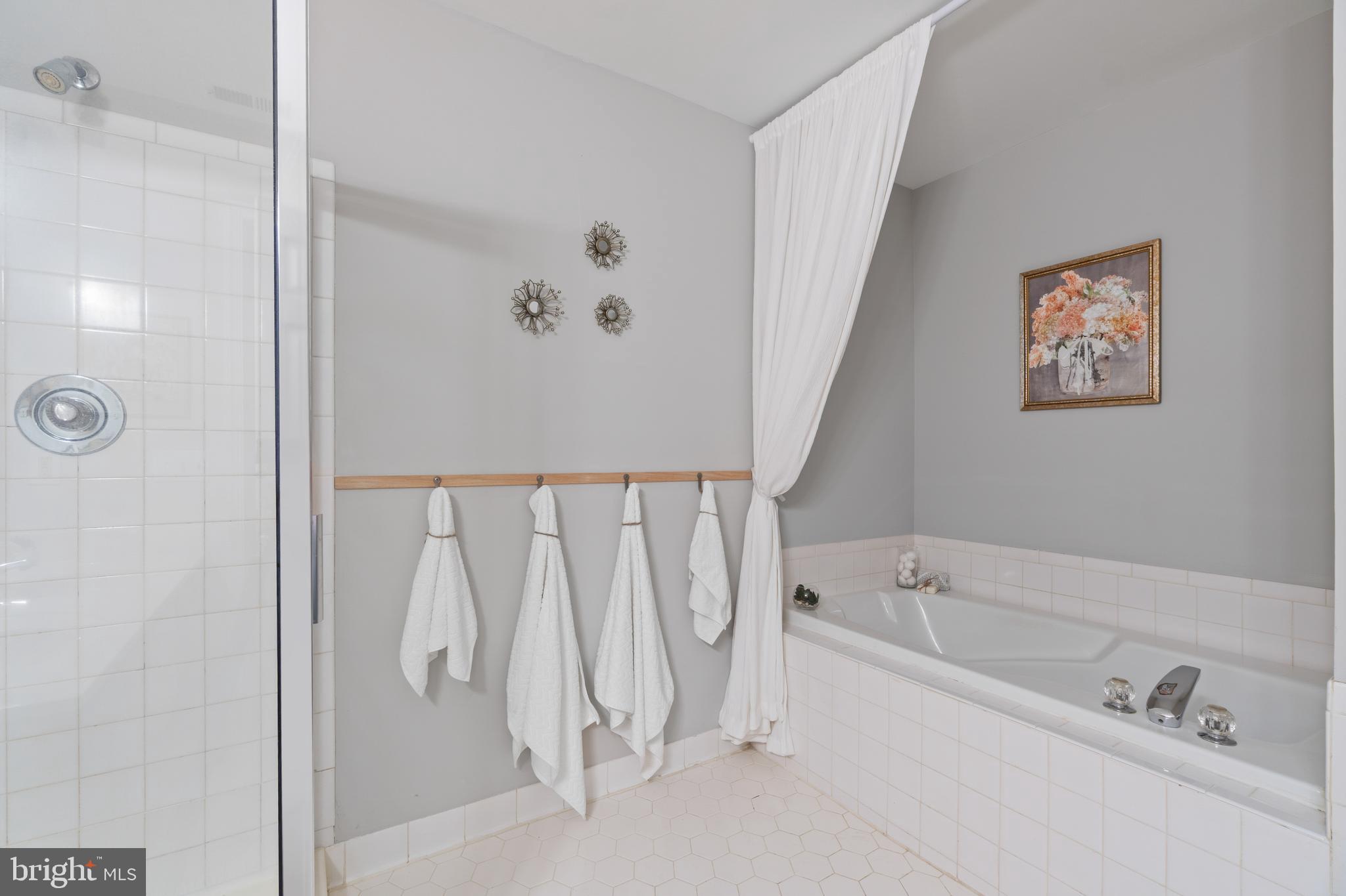 HARBOUR GATES - Residential