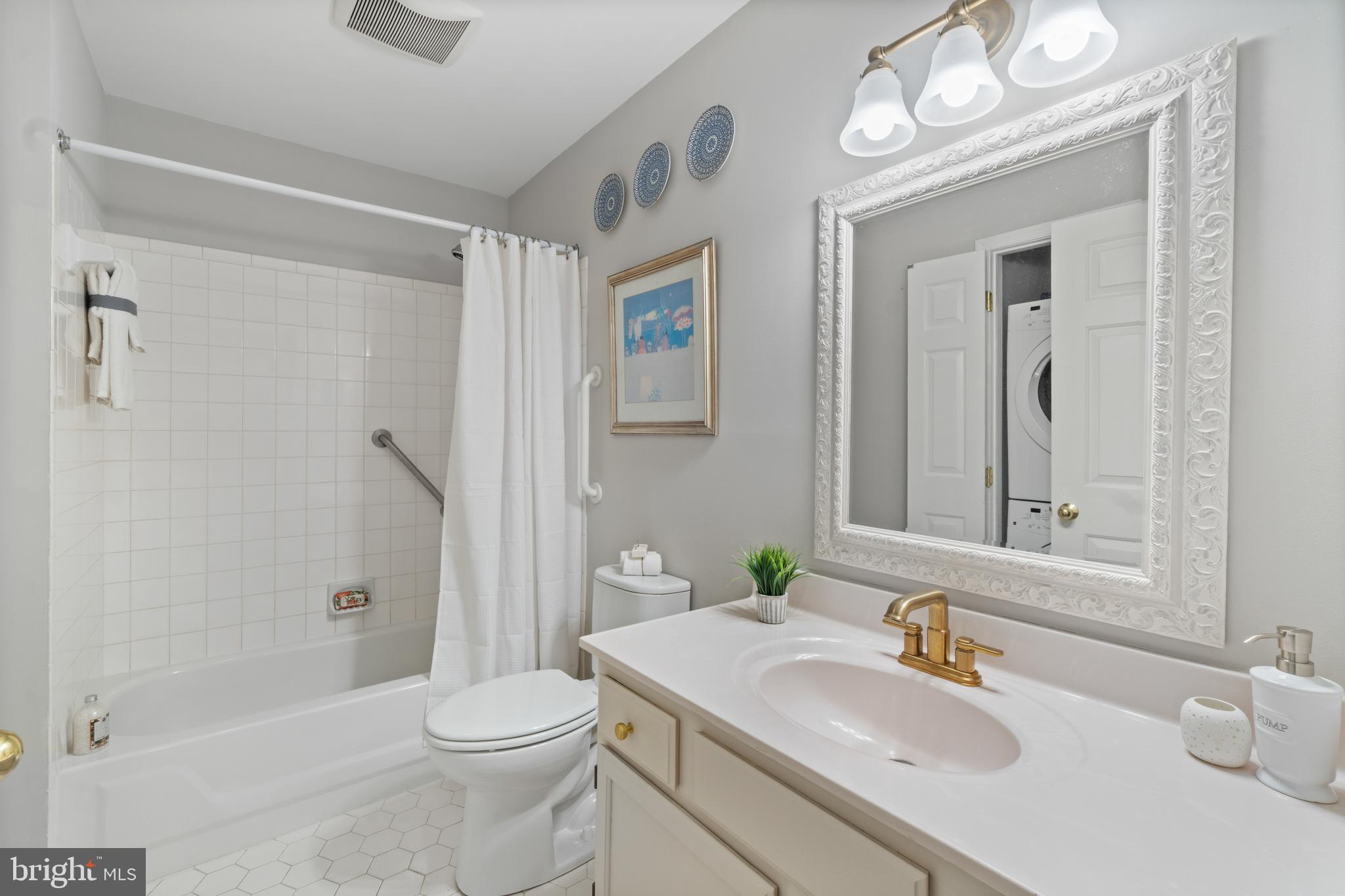 HARBOUR GATES - Residential