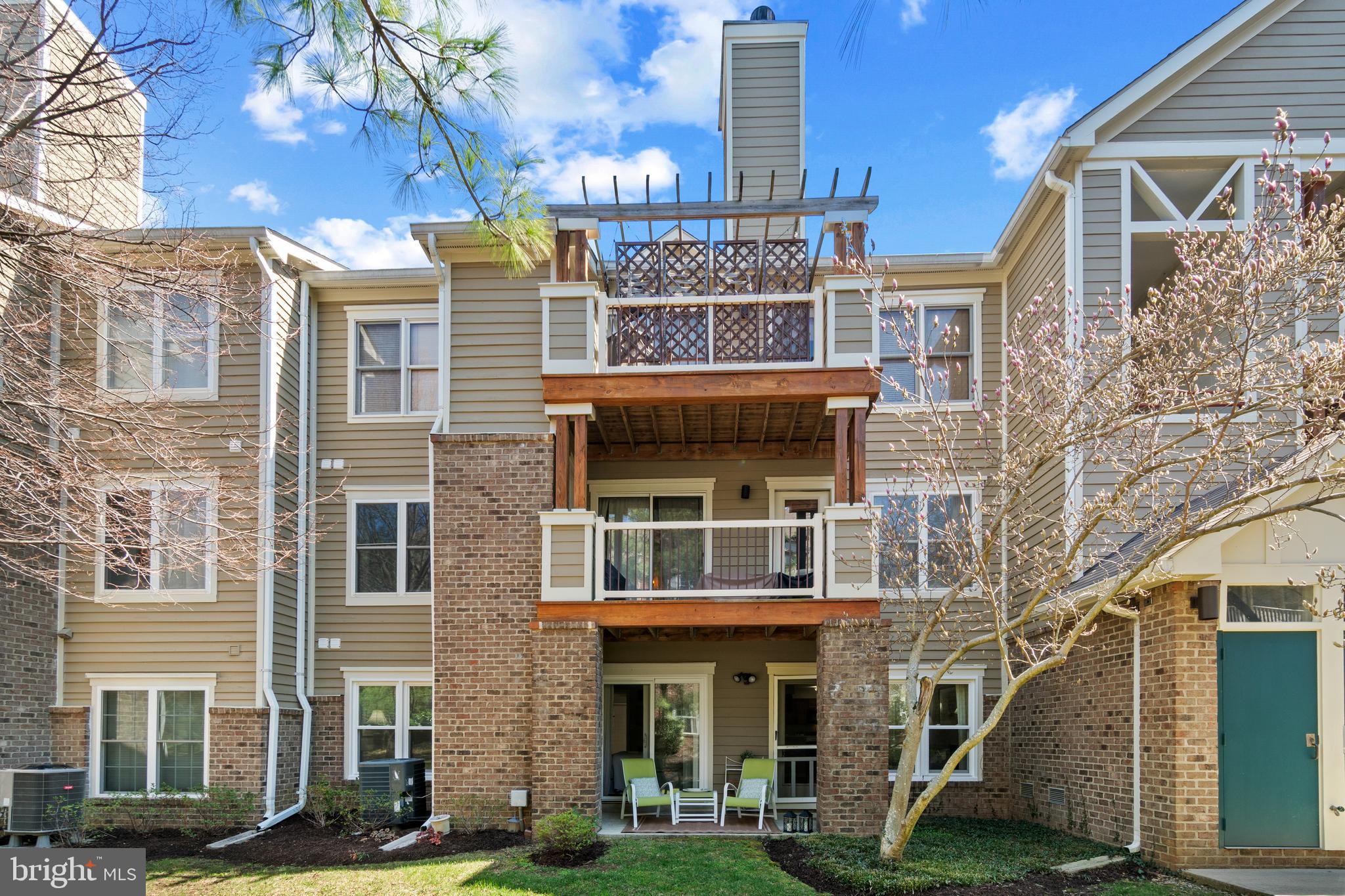 HARBOUR GATES - Residential