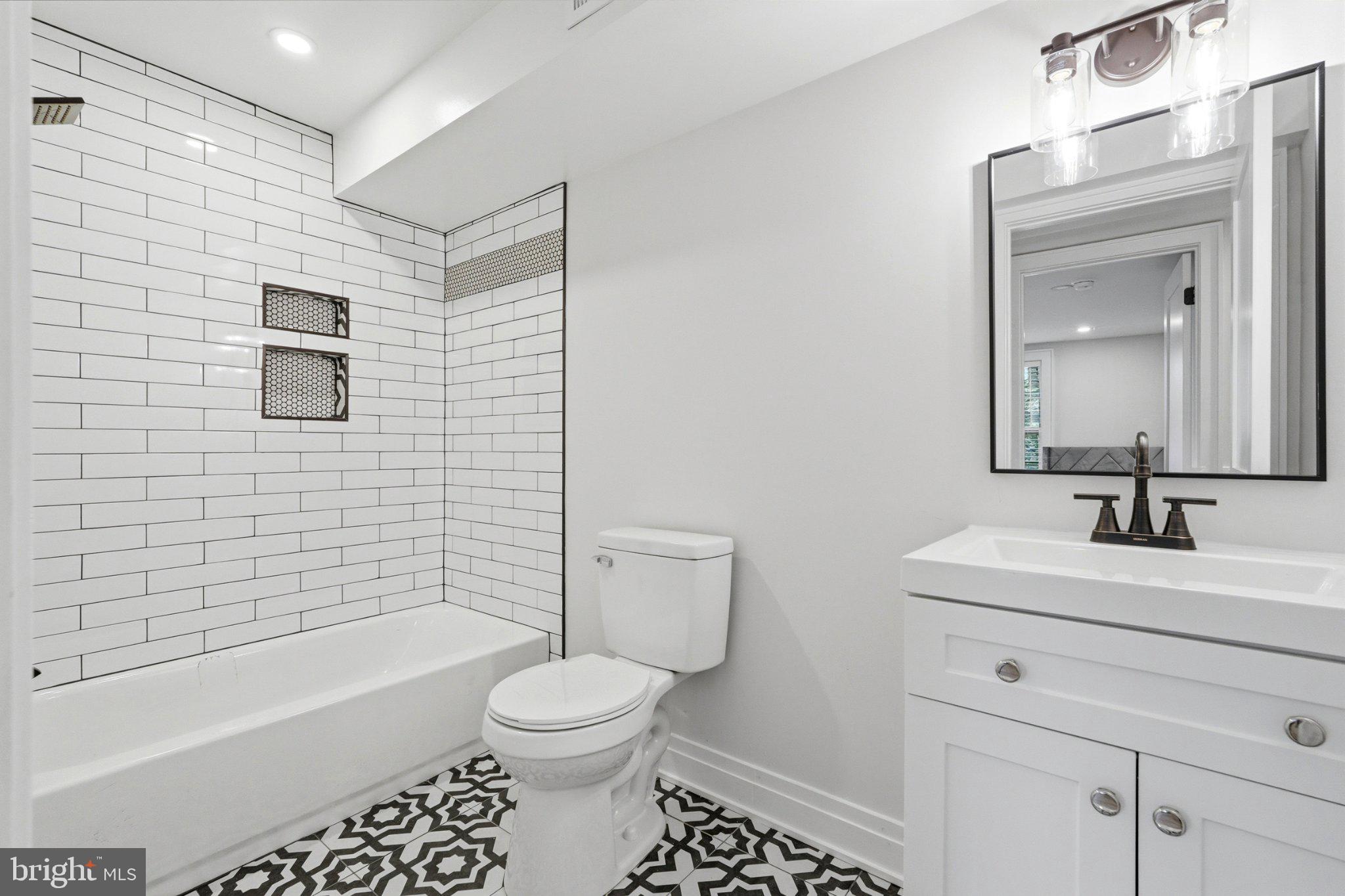 4600 ROCKBRIDGE COURT