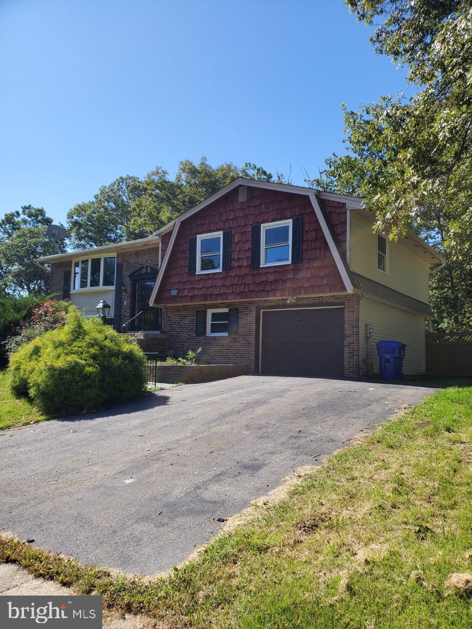 PINEFIELD - Residential Lease