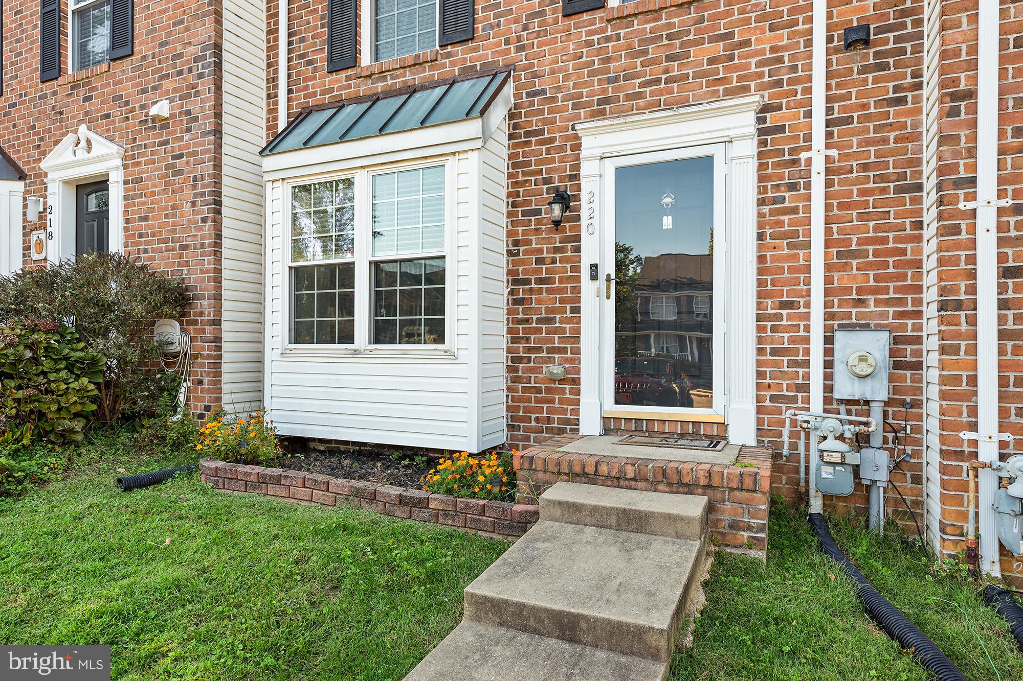 220 HUNTERS RUN TERRACE
