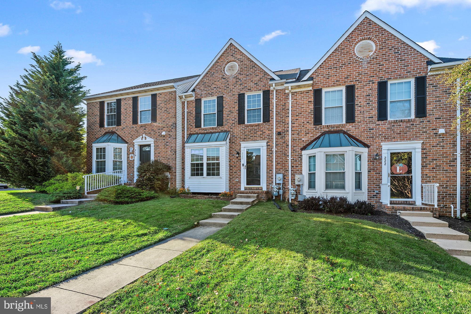 220 HUNTERS RUN TERRACE
