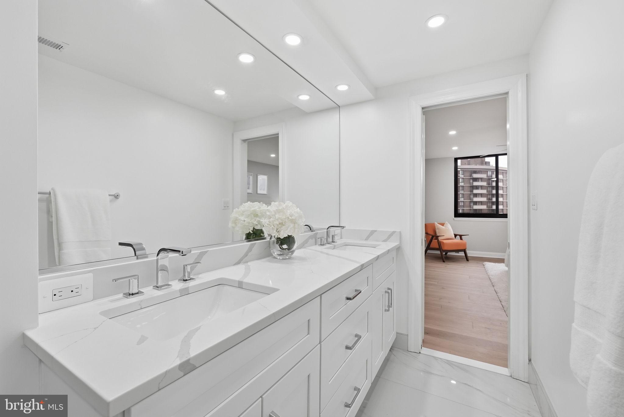 CHEVY CHASE - Residential