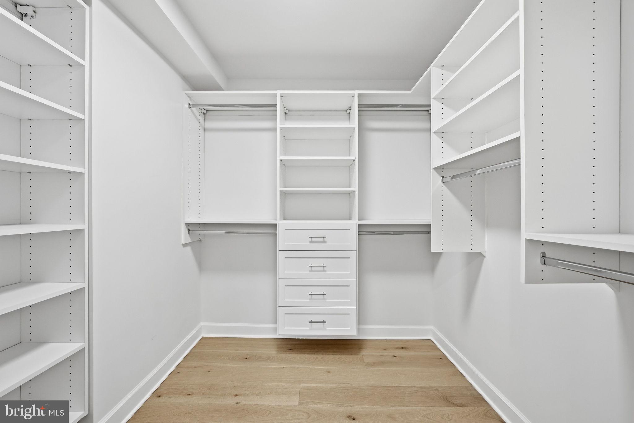 CHEVY CHASE - Residential