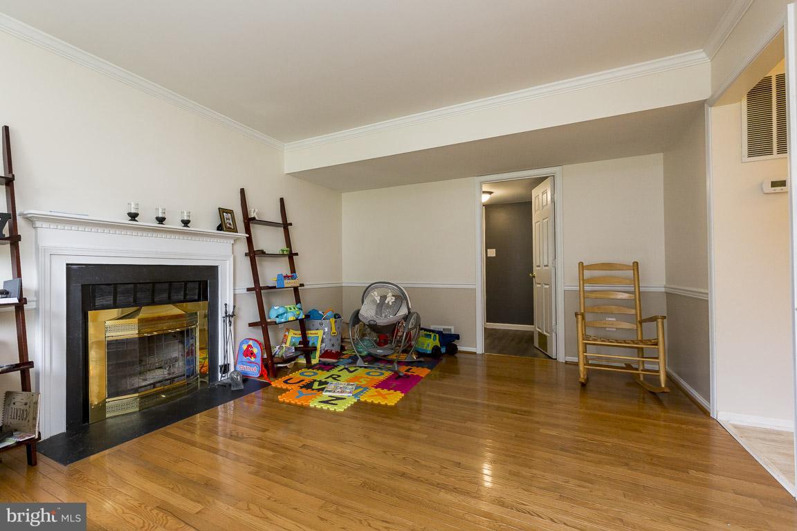 ST CHARLES SUB - HAMPSHIRE - Residential