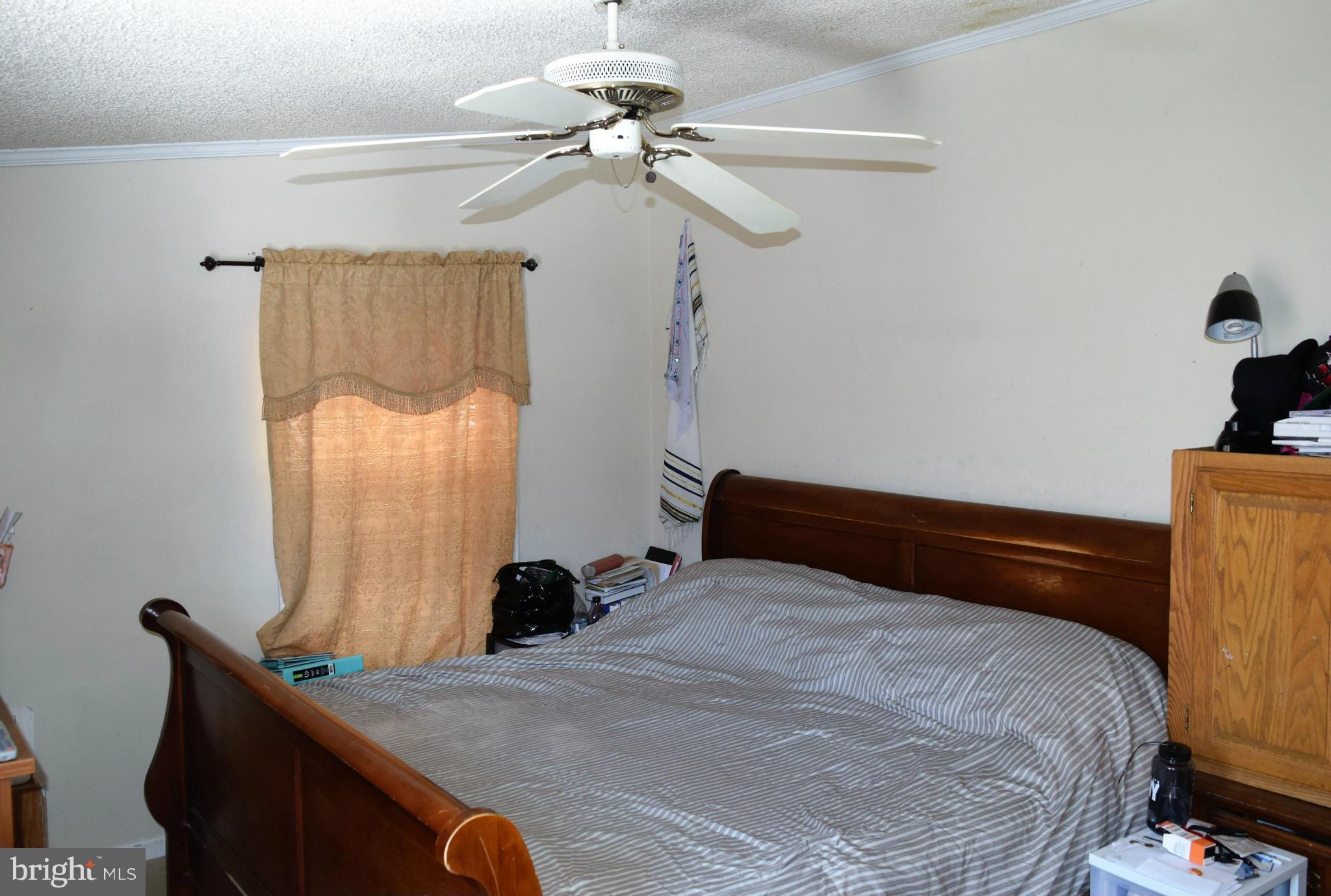 SIGNAL HILL - Residential Lease