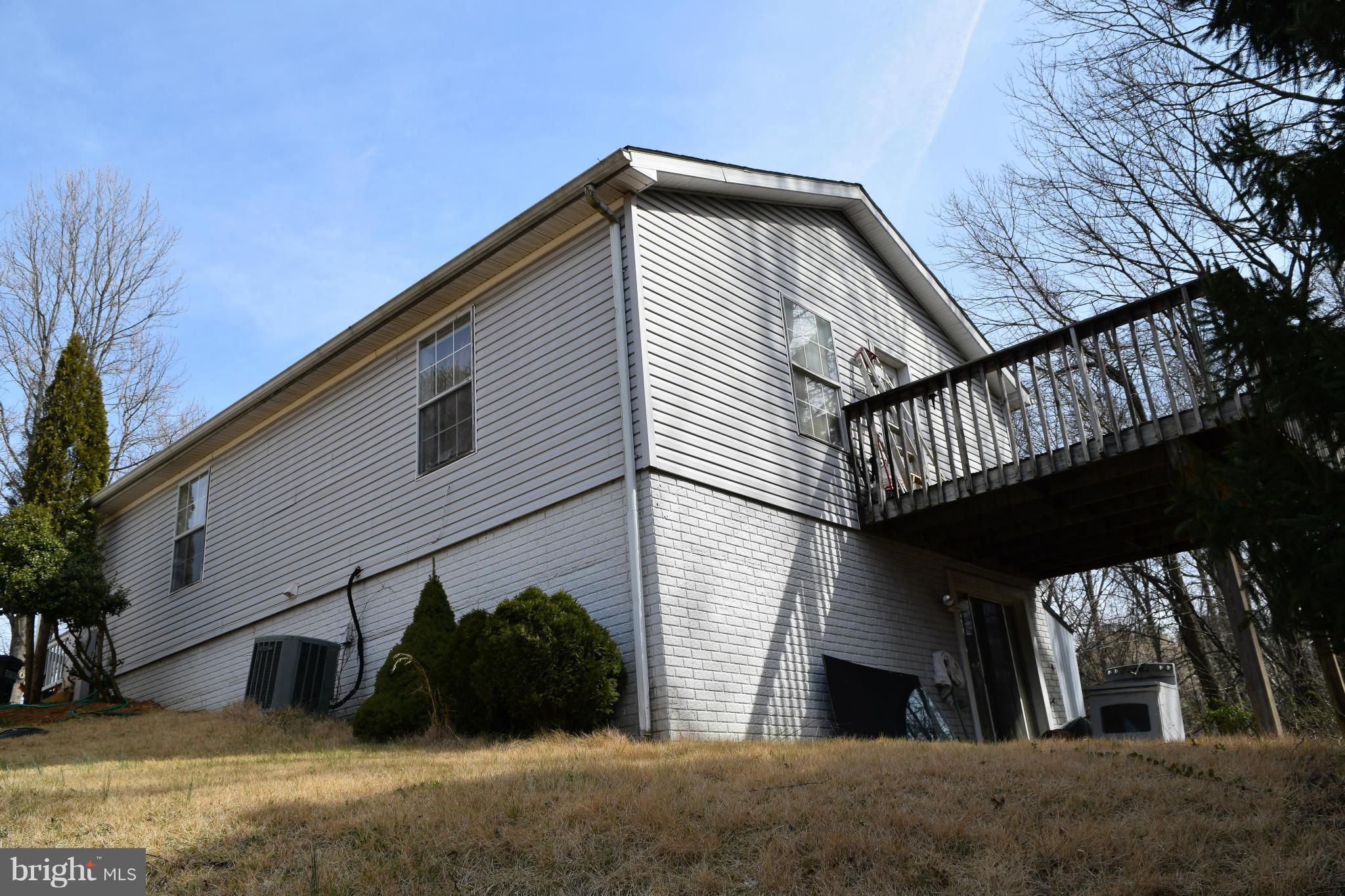 SIGNAL HILL - Residential Lease