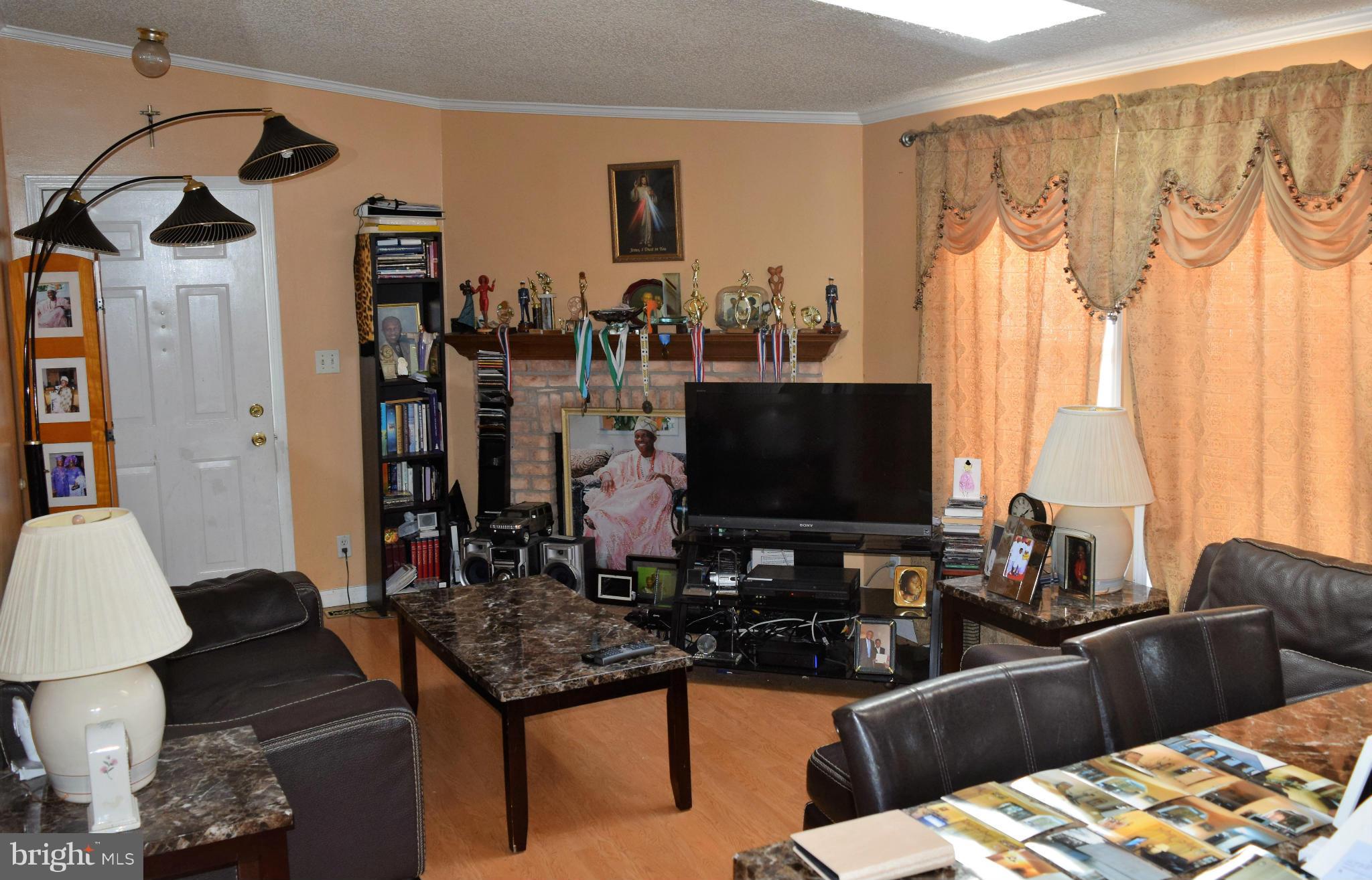 SIGNAL HILL - Residential Lease