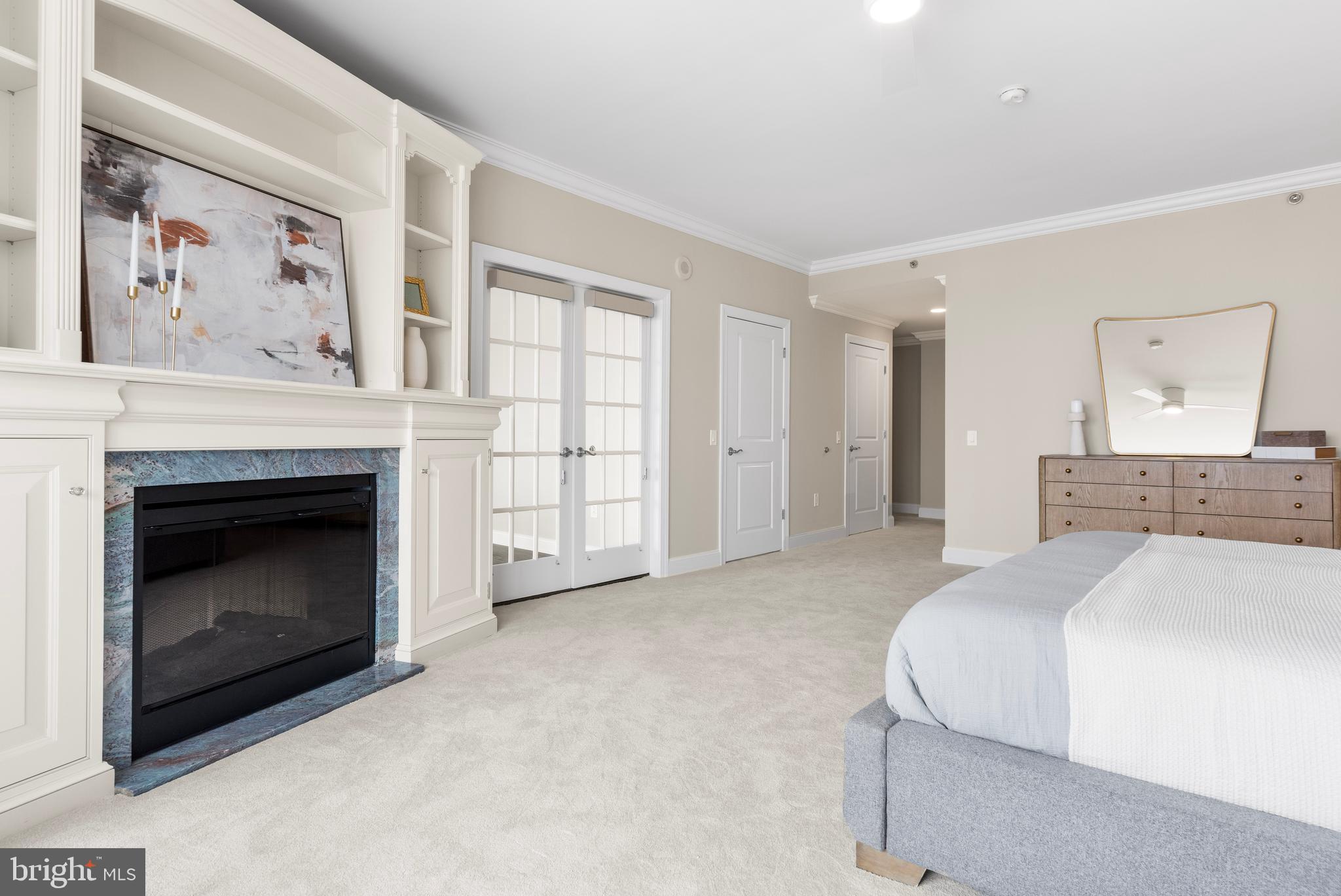 AVENUE OF THE ARTS - Residential