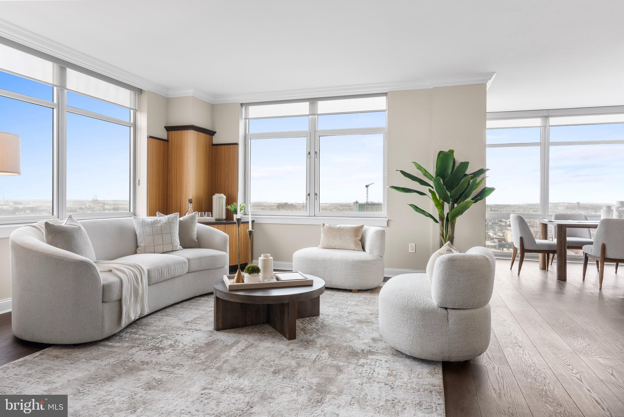 AVENUE OF THE ARTS - Residential
