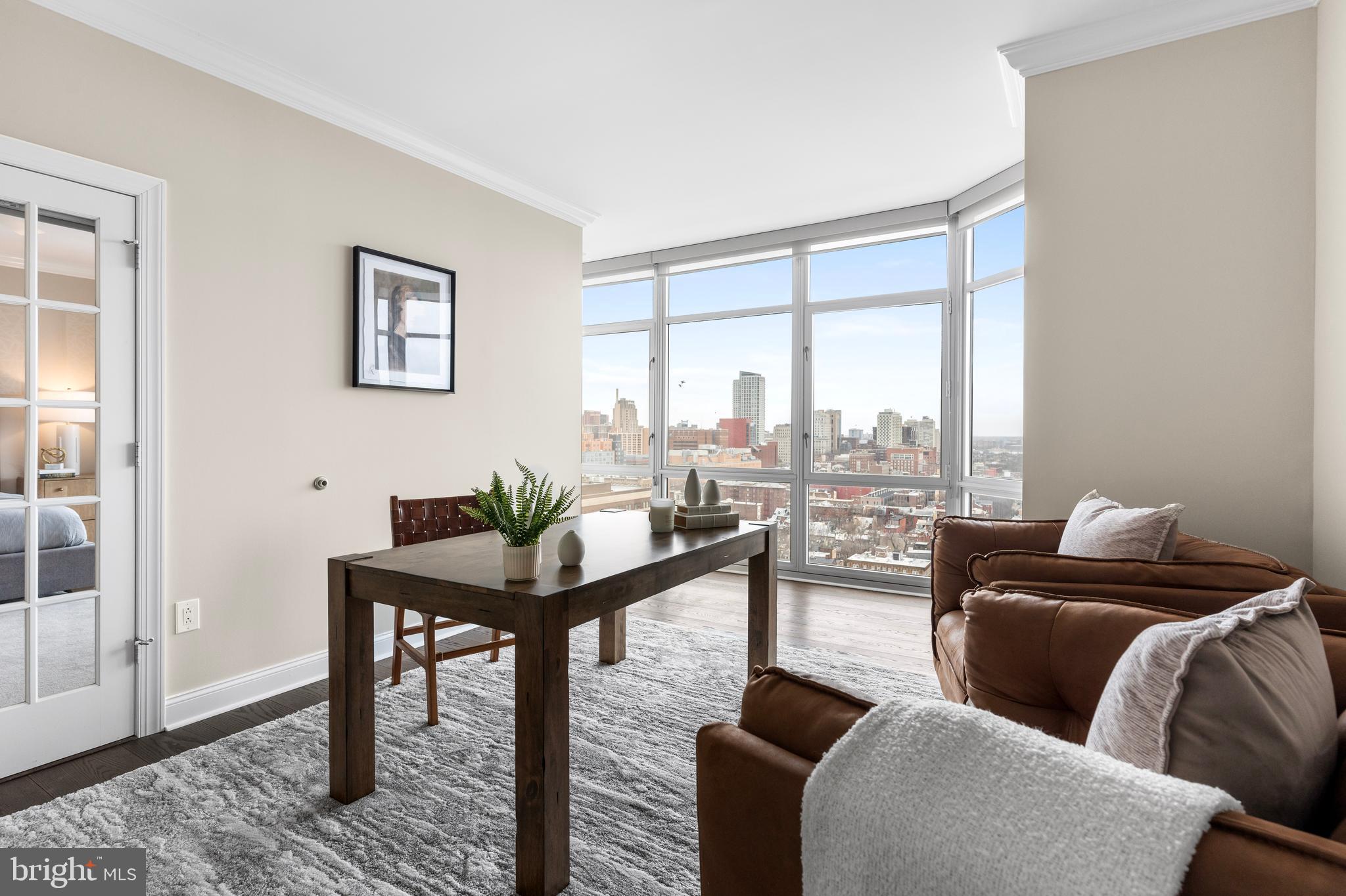 AVENUE OF THE ARTS - Residential