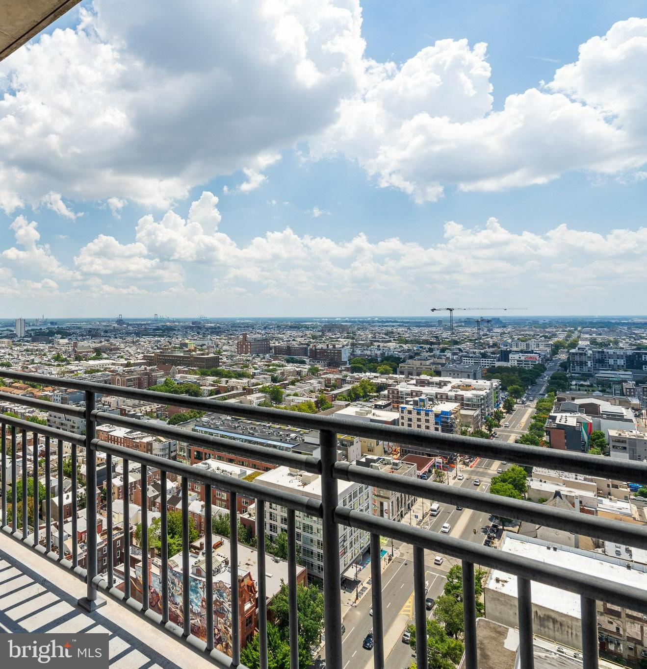 AVENUE OF THE ARTS - Residential