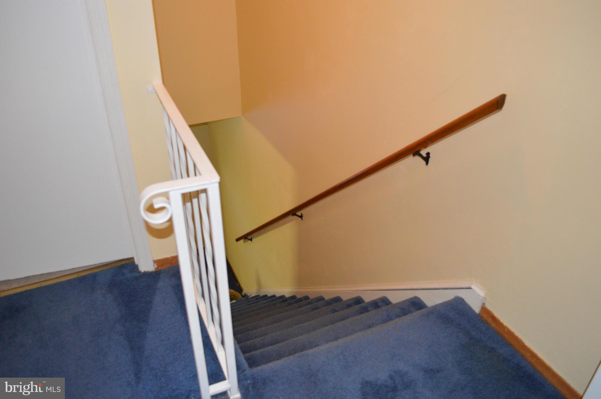 VILLAGE SQUARE - Residential Lease