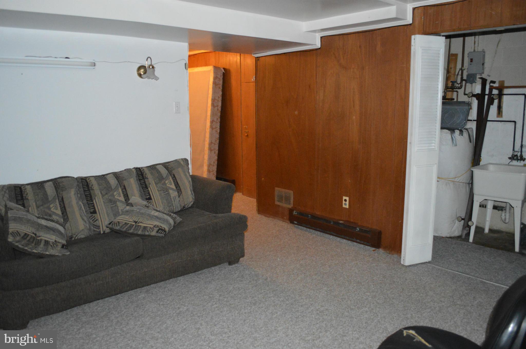 VILLAGE SQUARE - Residential Lease