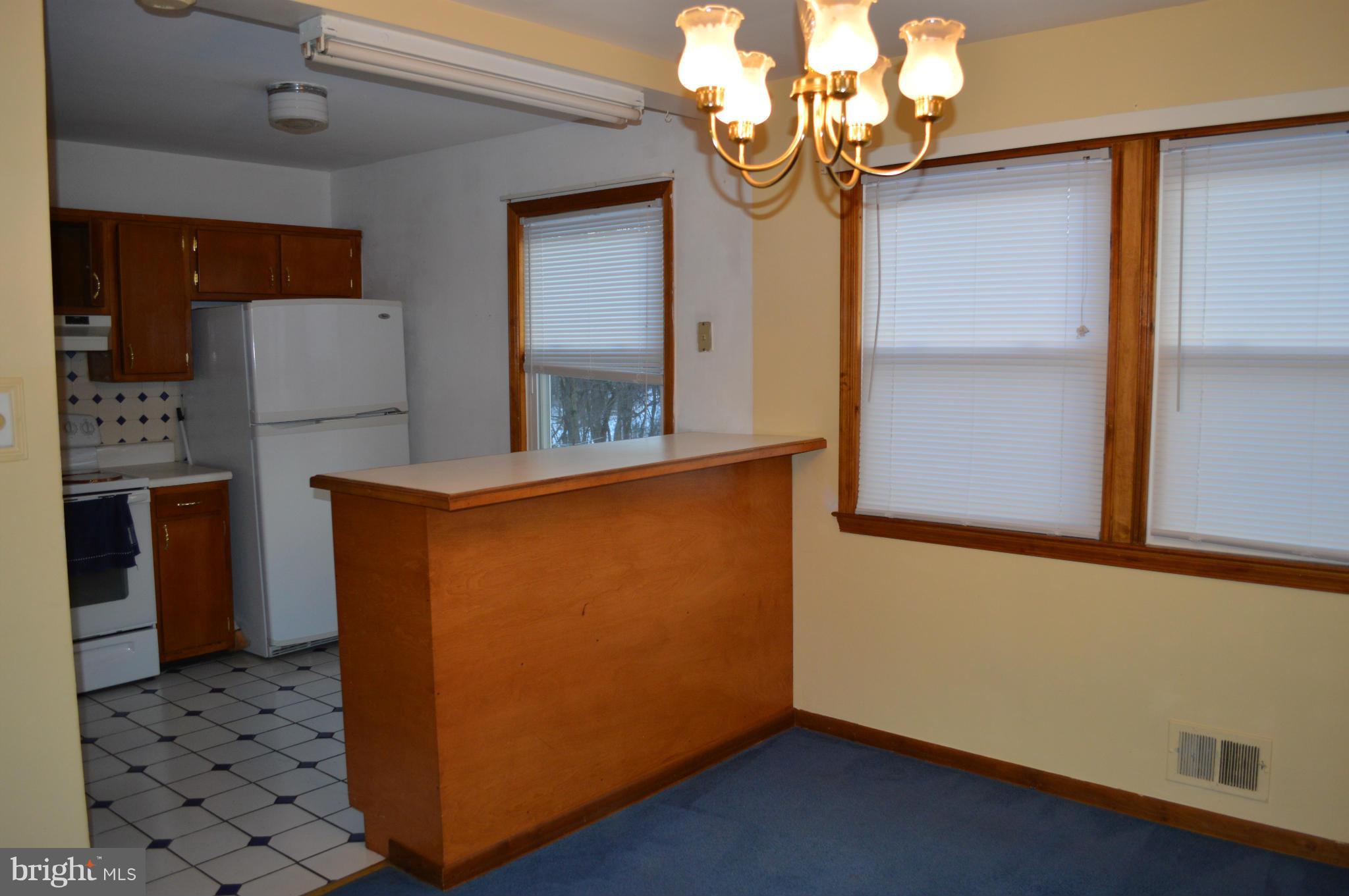 VILLAGE SQUARE - Residential Lease