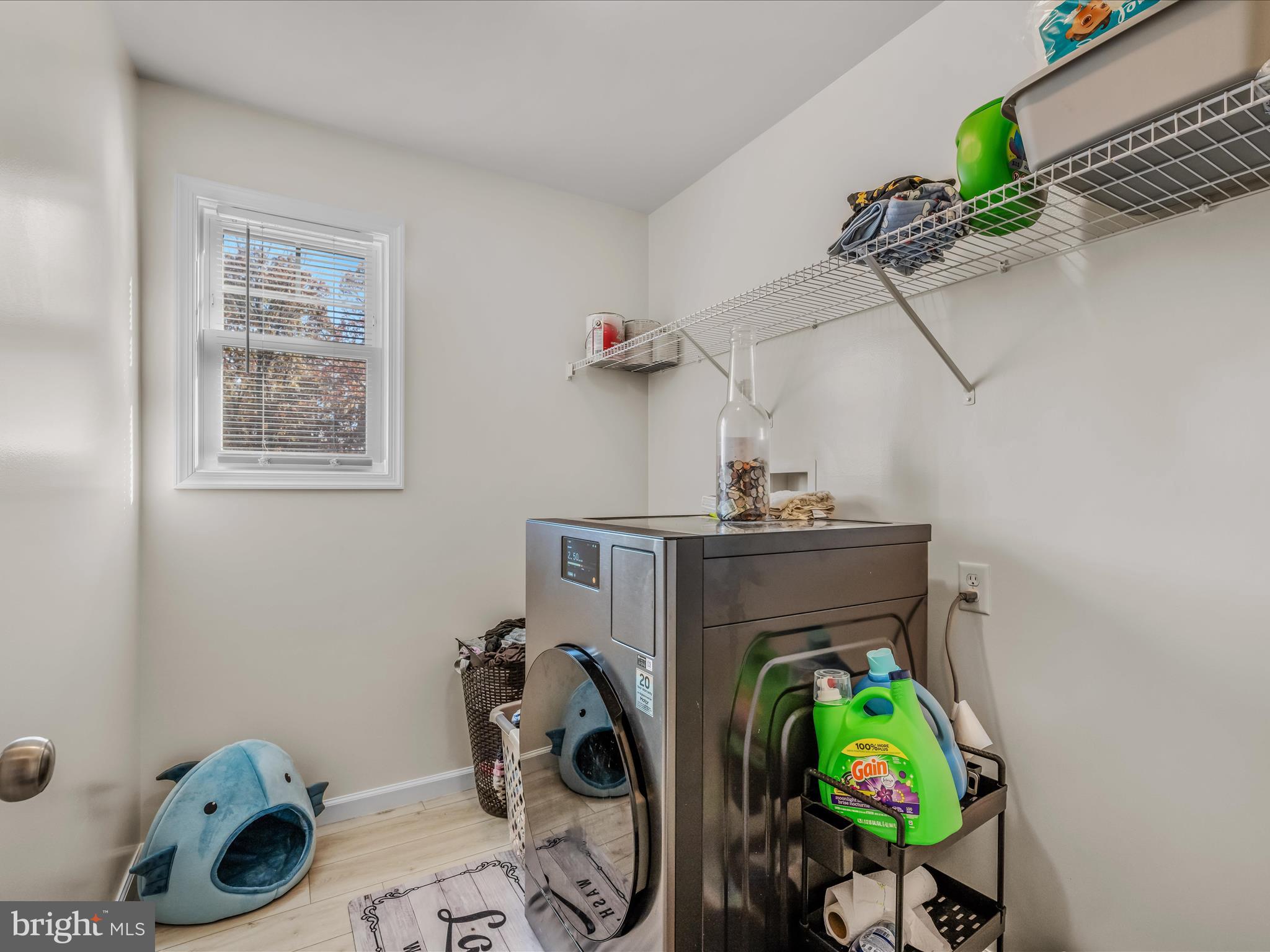 MIDDLE CREEK MANOR - Residential