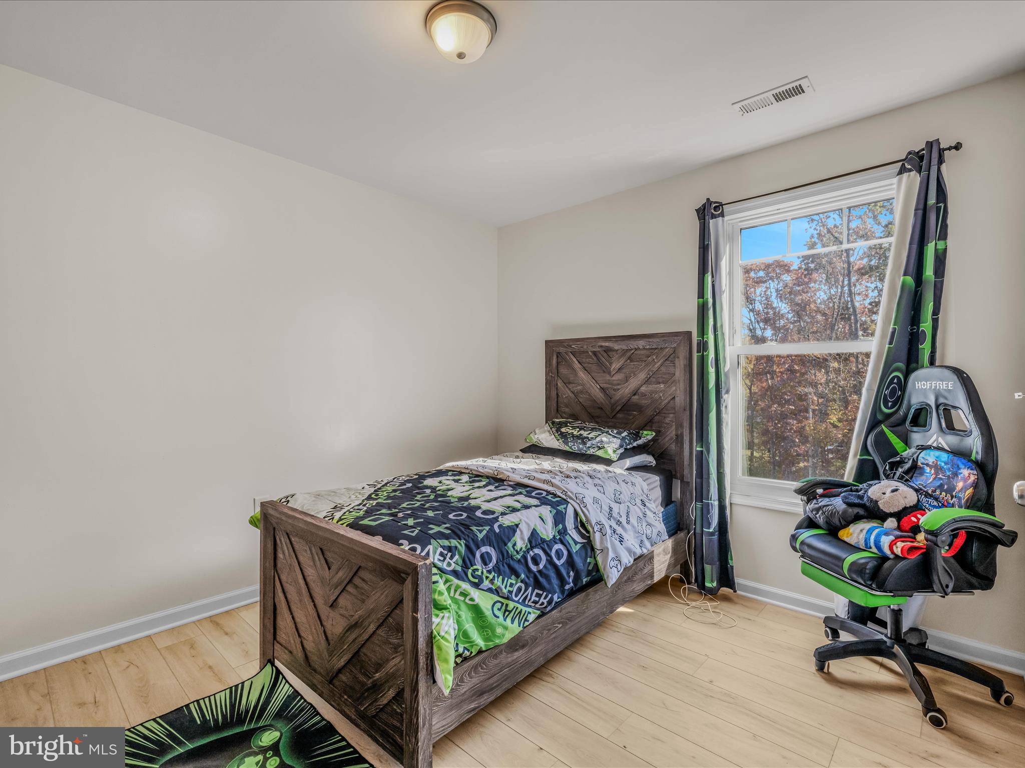 MIDDLE CREEK MANOR - Residential